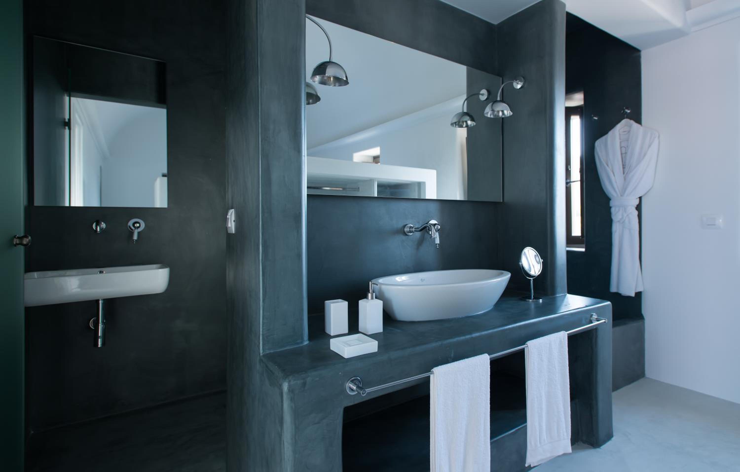 Azar Luxury Villas & Suites