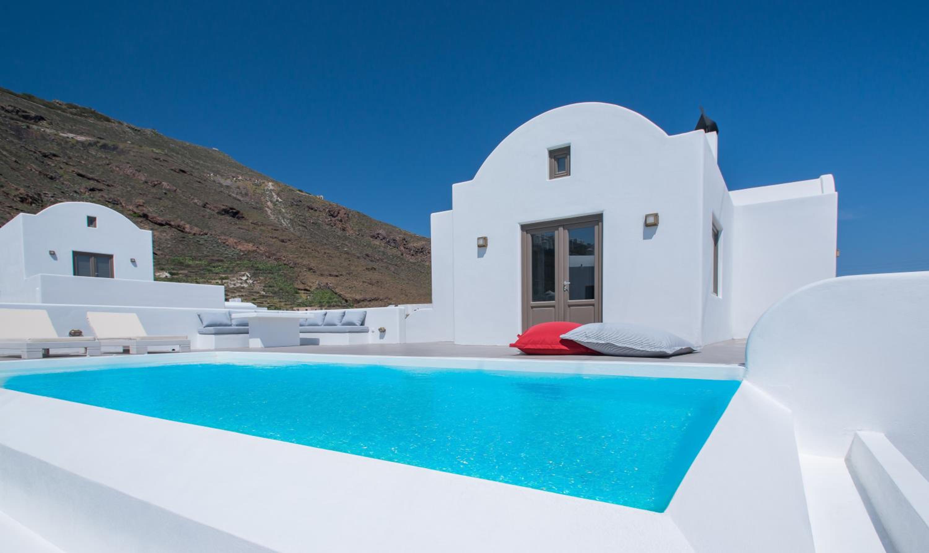 Azar Luxury Villas & Suites