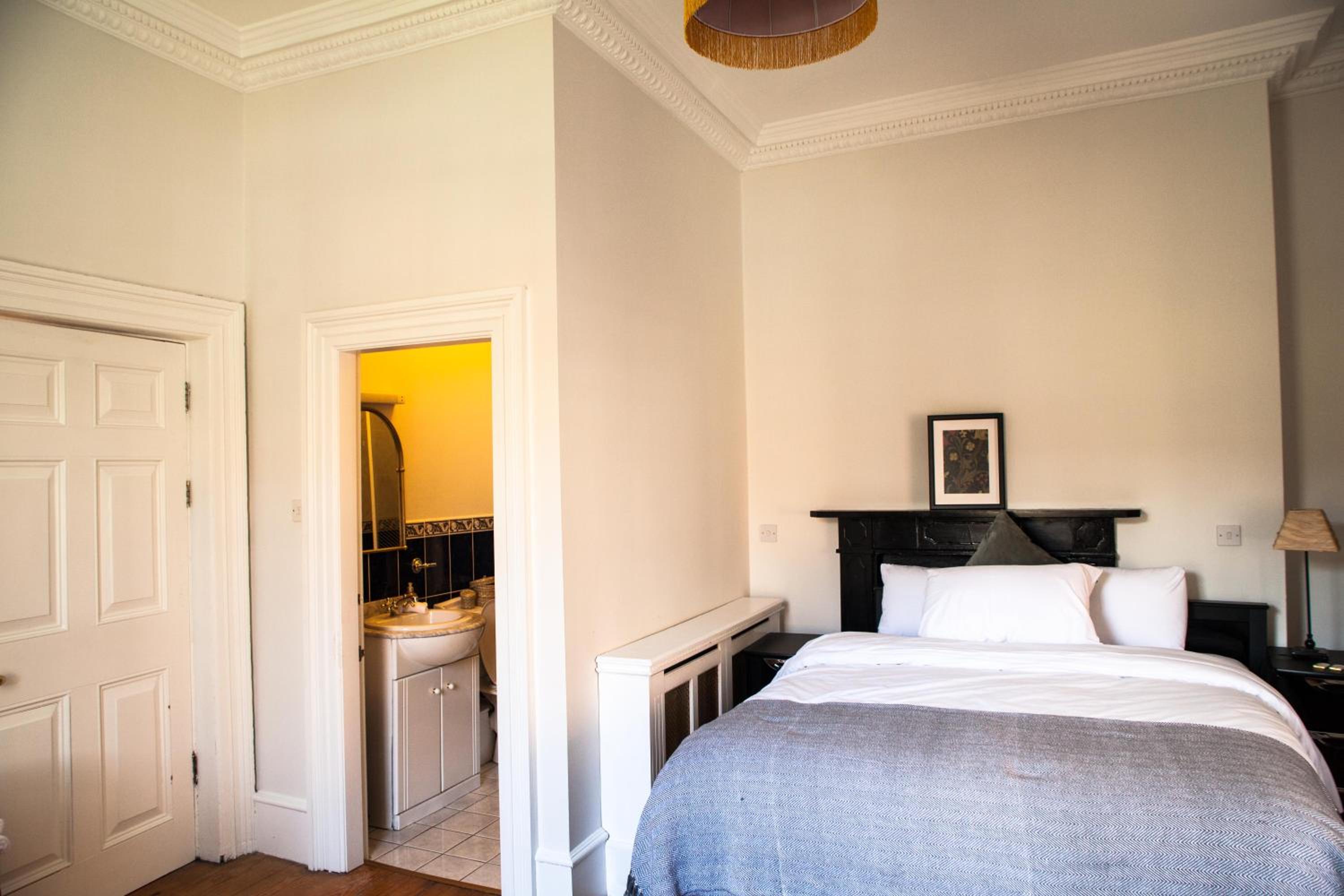 The Historical Harcourt Suites