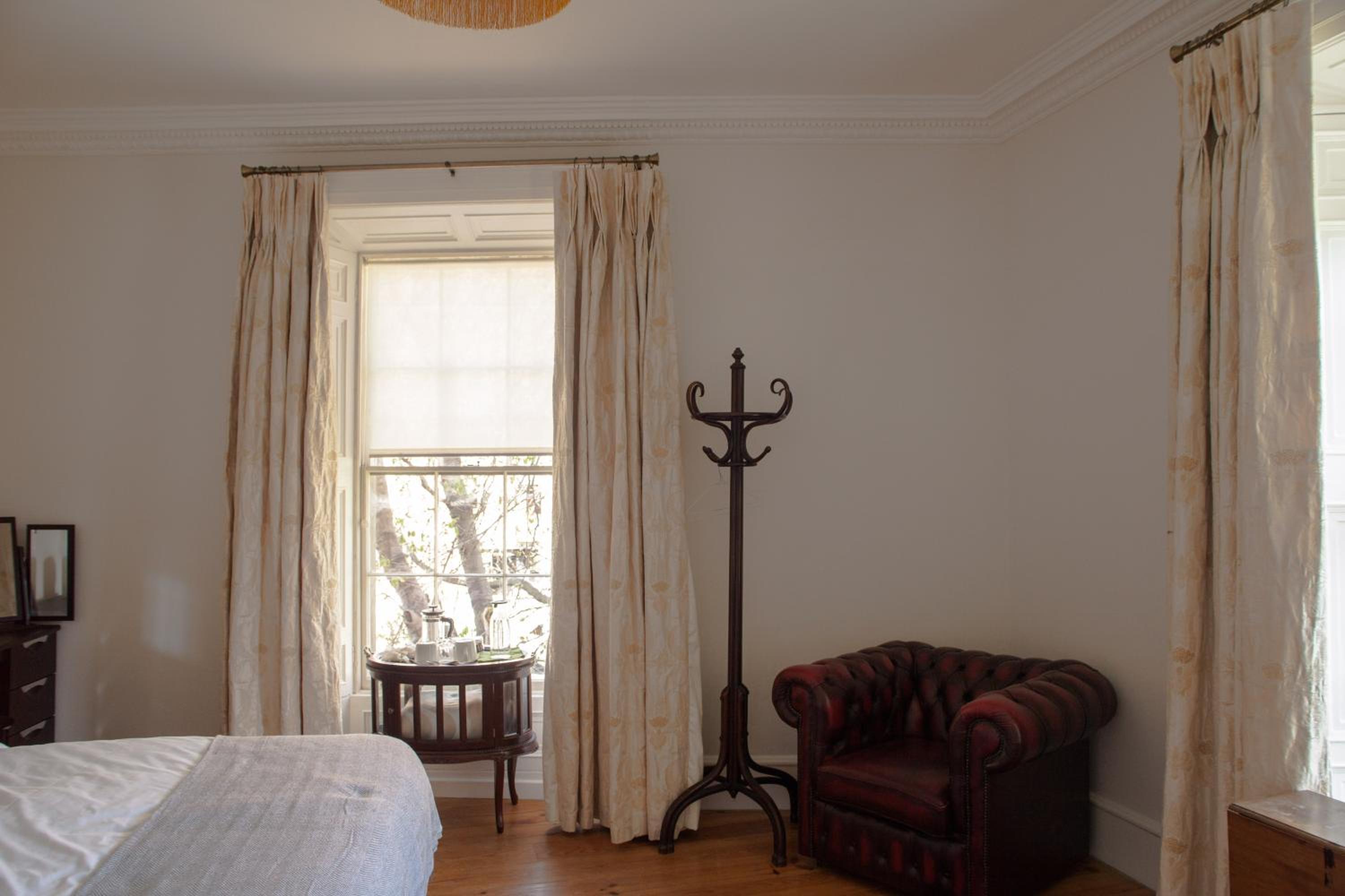 The Historical Harcourt Suites