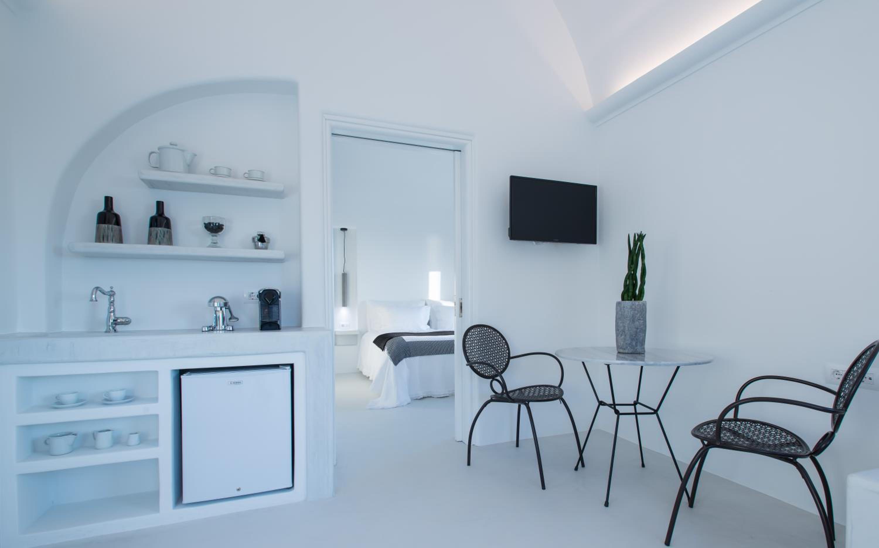 Azar Luxury Villas & Suites