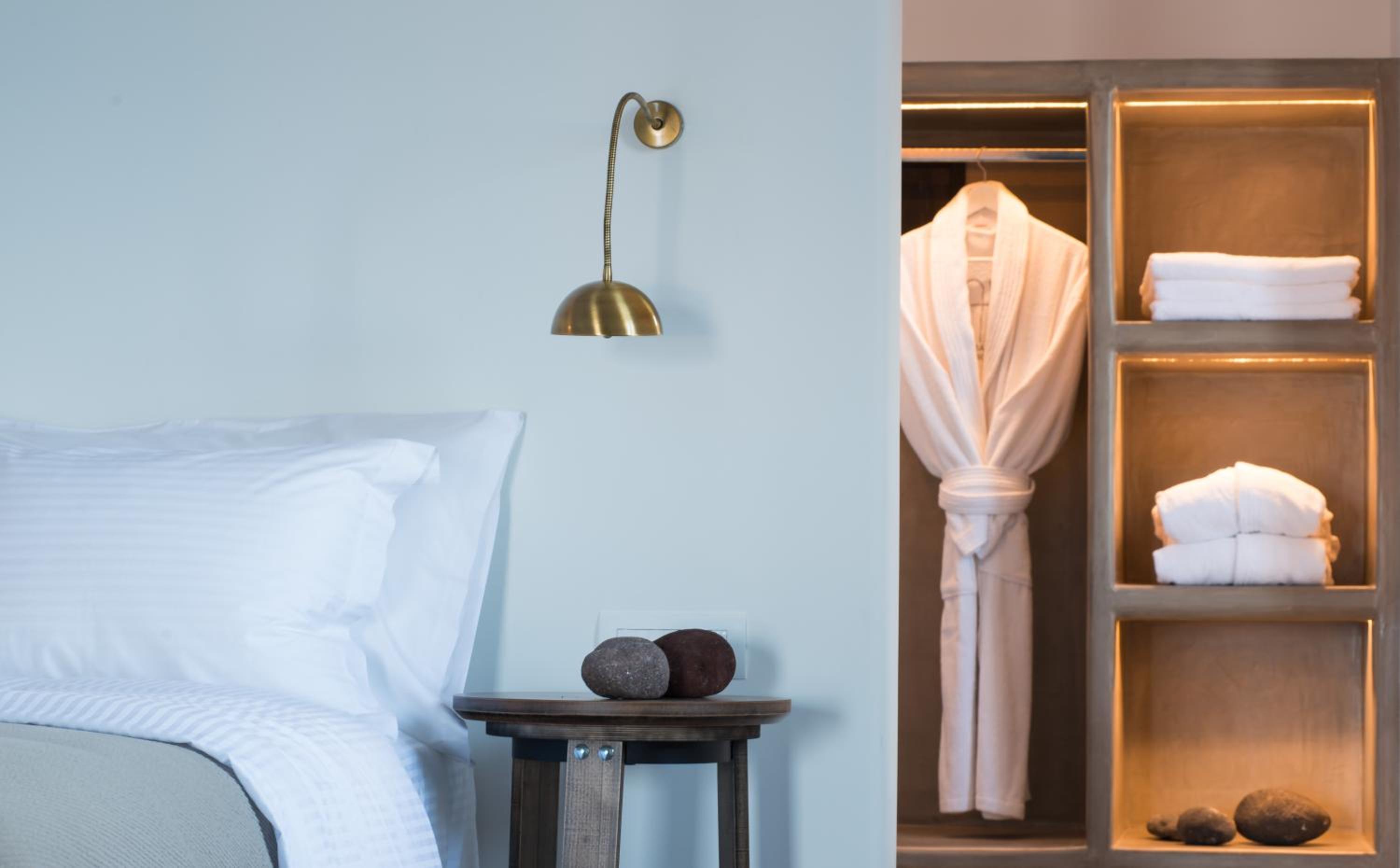 Azar Luxury Villas & Suites