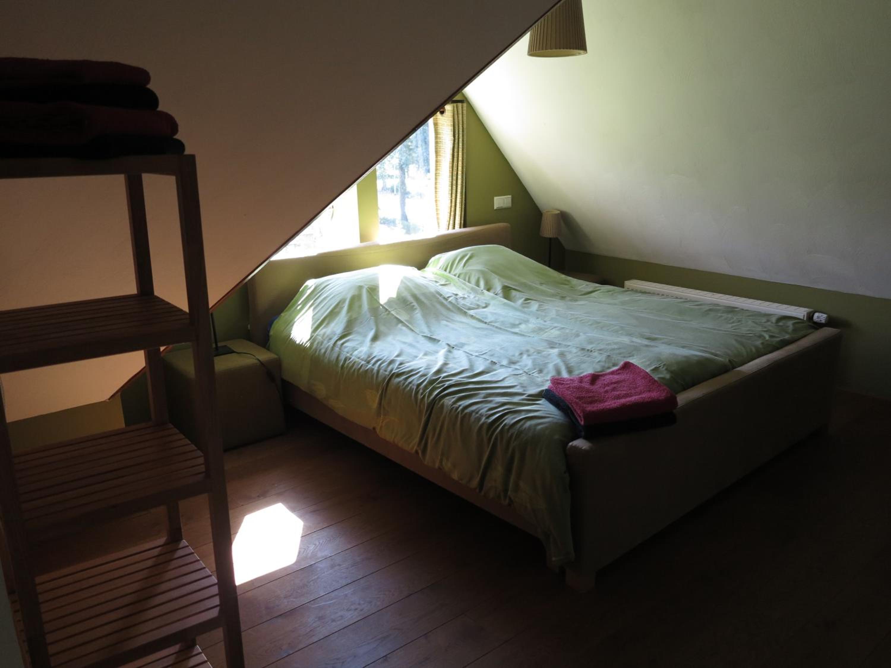 Photo 33