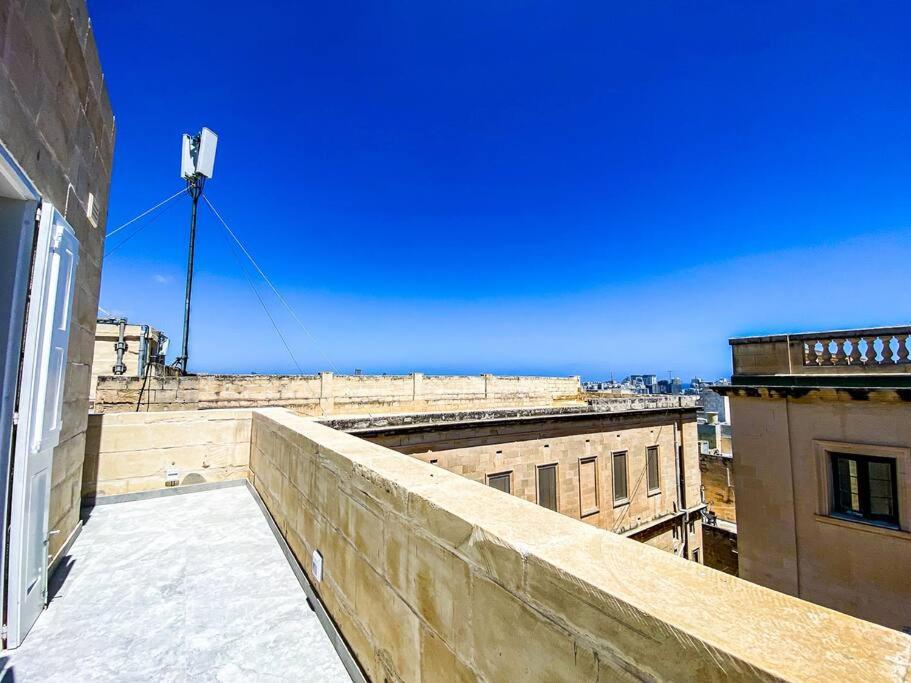 Designer Duplex Penthouse in Floriana