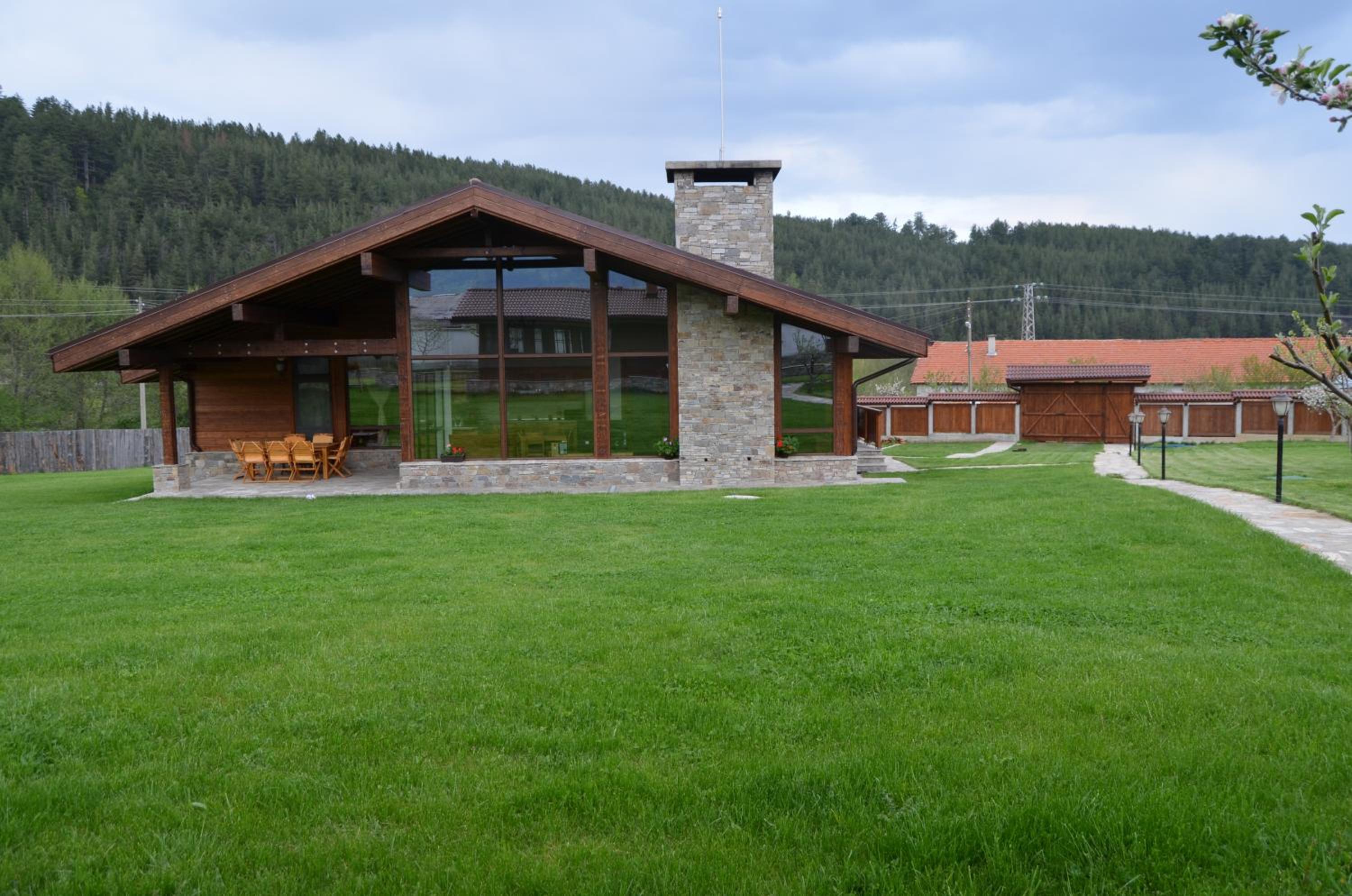 Gostnici Holiday Home