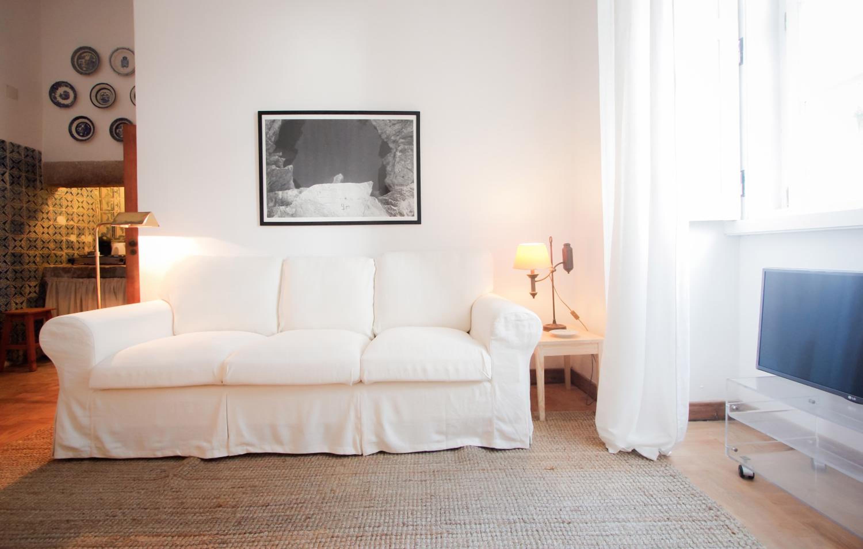 Traditional Studio in Alfama view 4