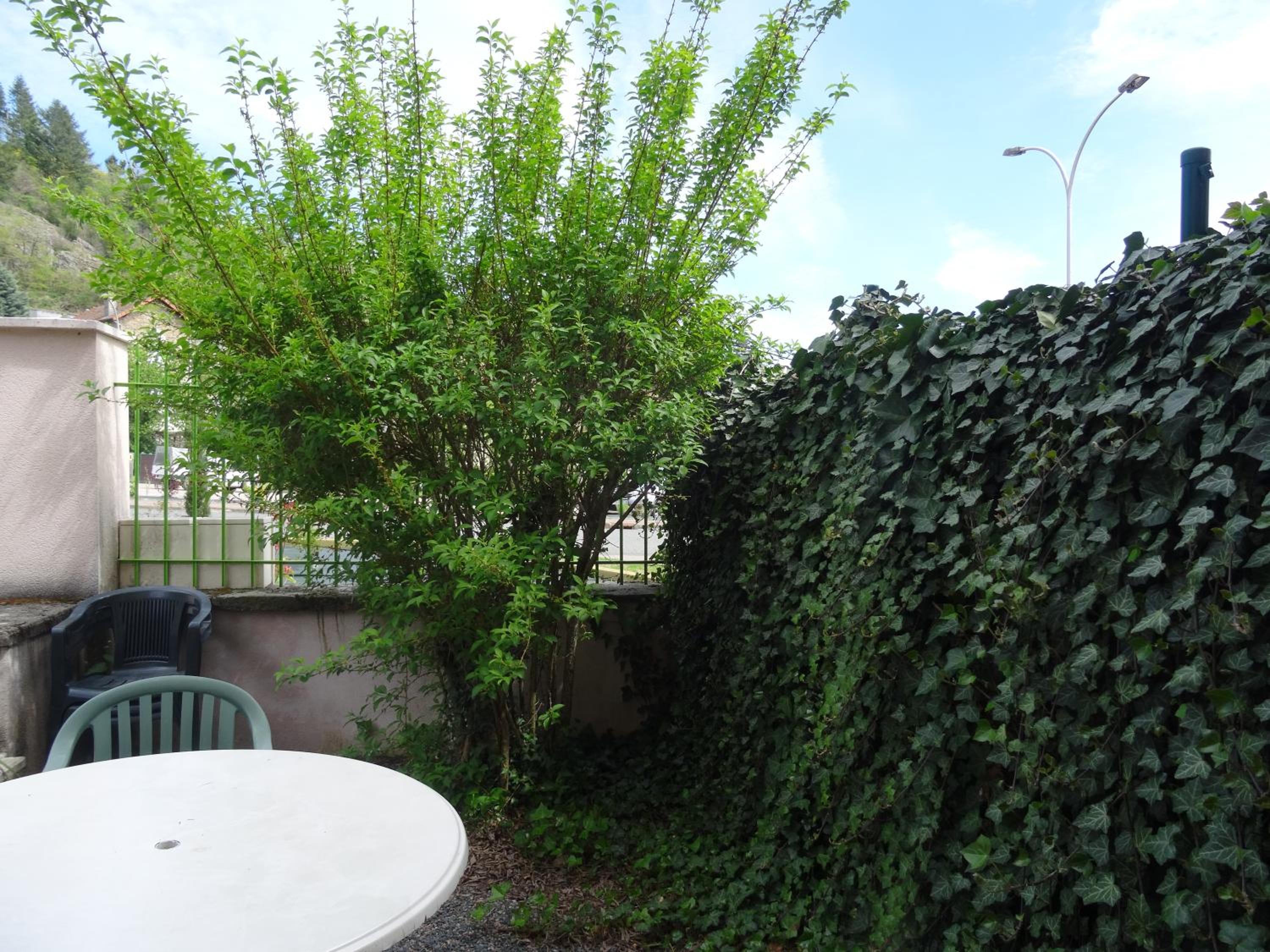 outdoor BBQ area