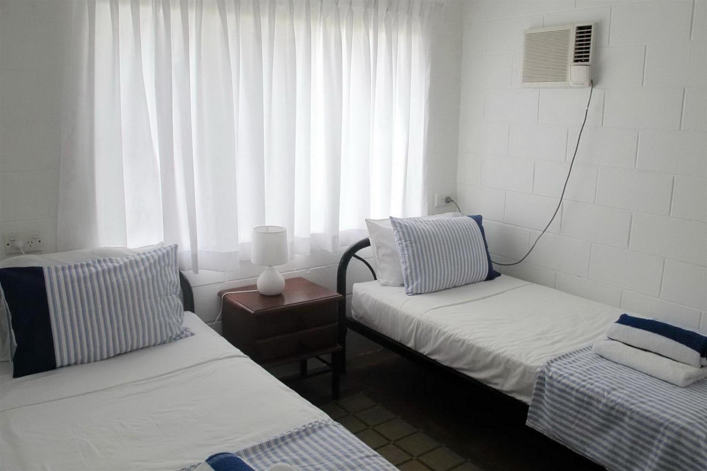 Apollo Jewel Beachfront Apartments