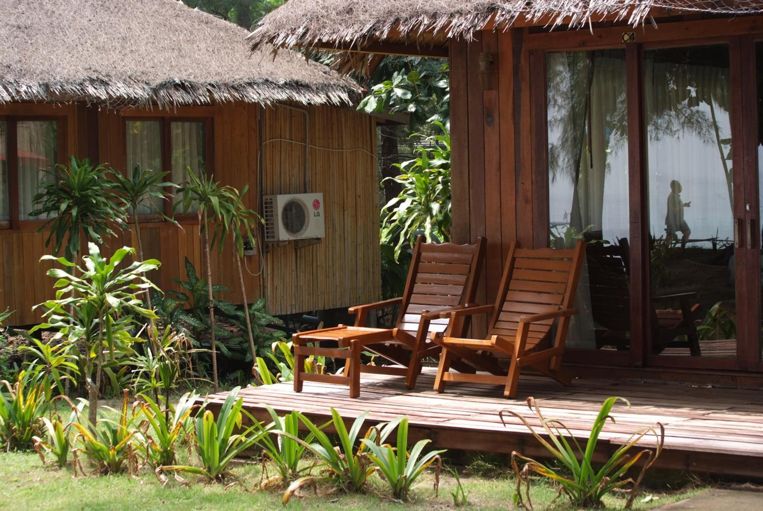 Kradan Beach Resort