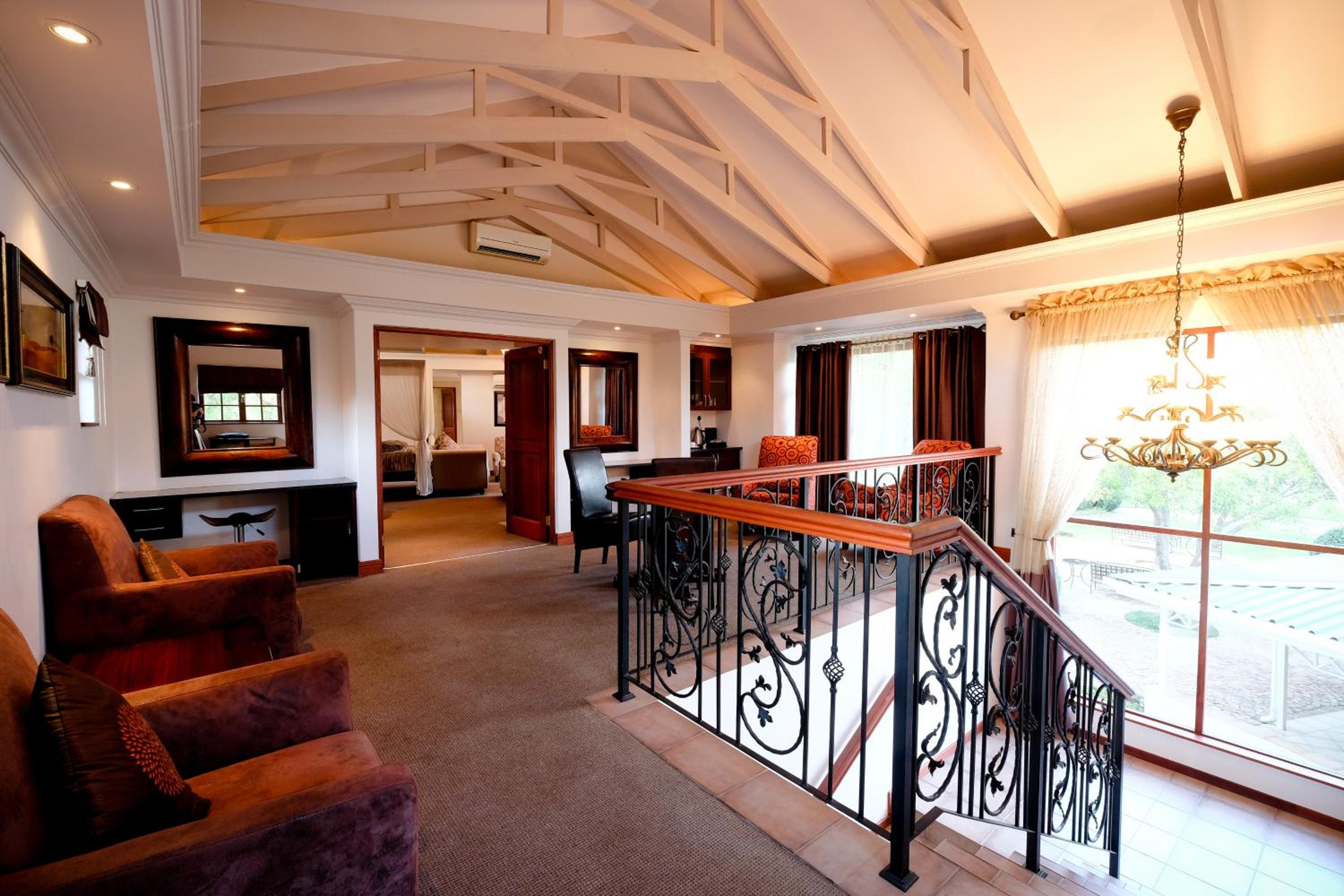 Oxbow Country Estate