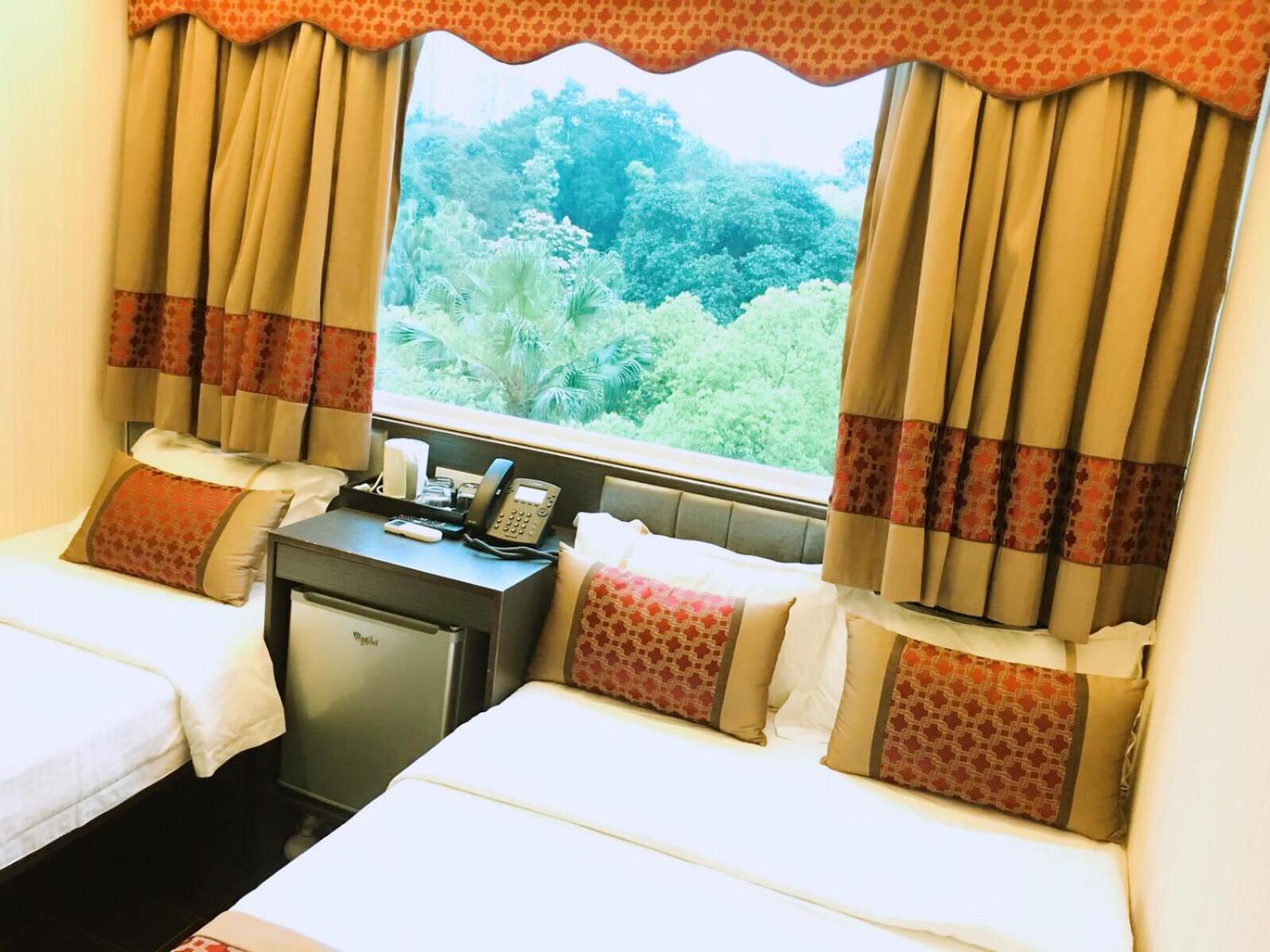 Seasons Hotel