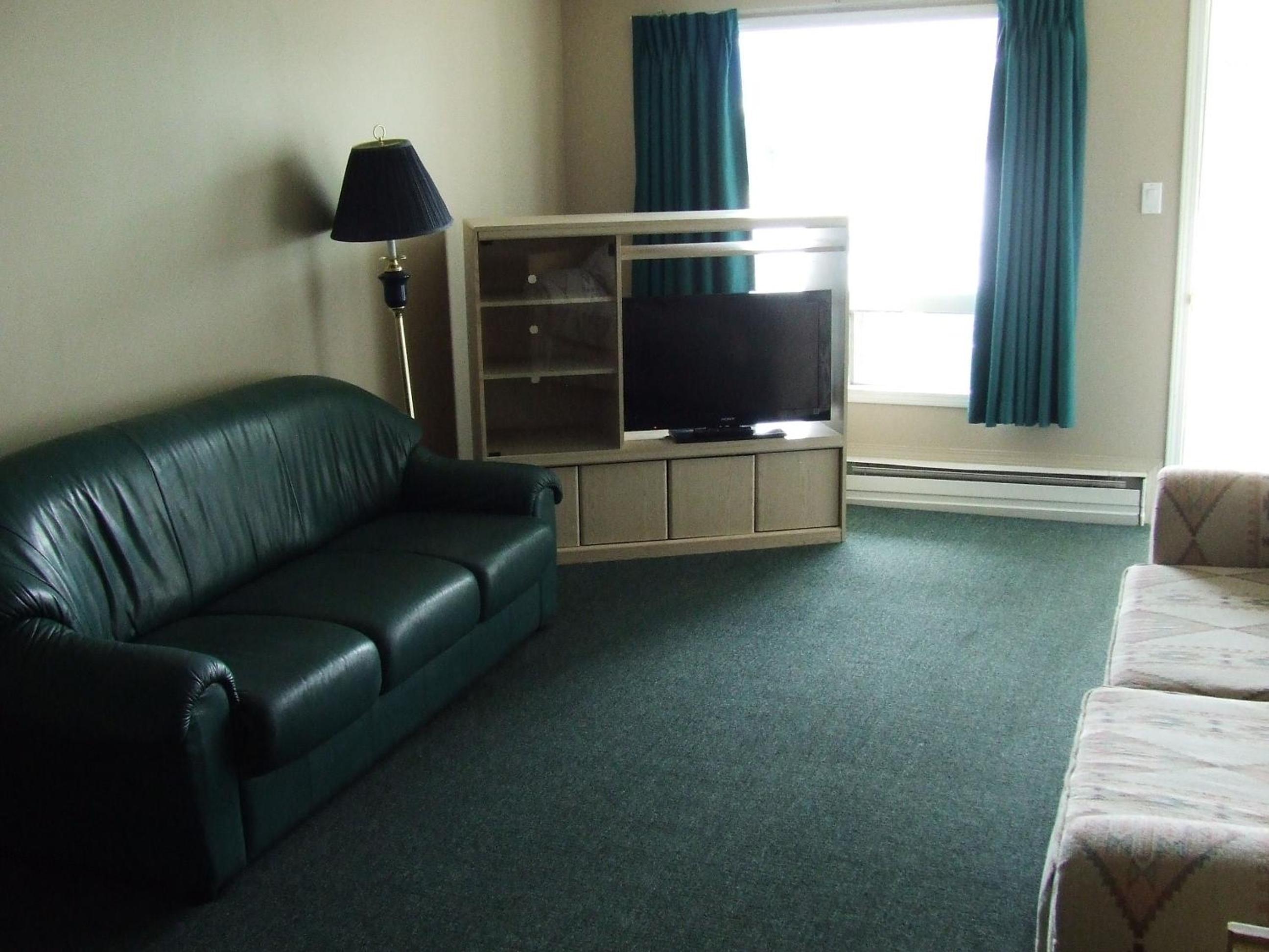 Golden Vacations - Ponderosa Motor Inn - Property Image 13