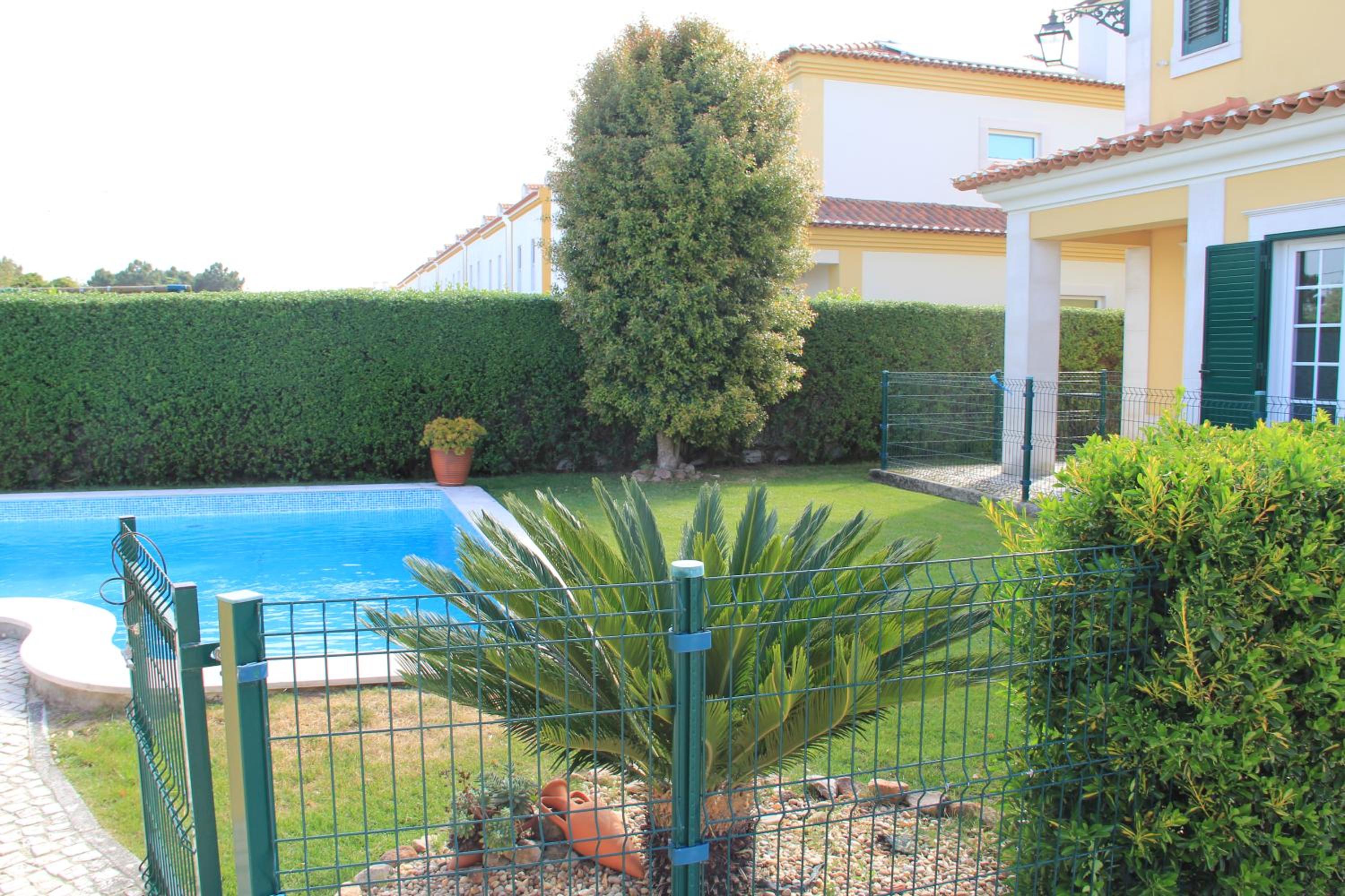 Spacious Villa in Azeitão (with private pool) view 4