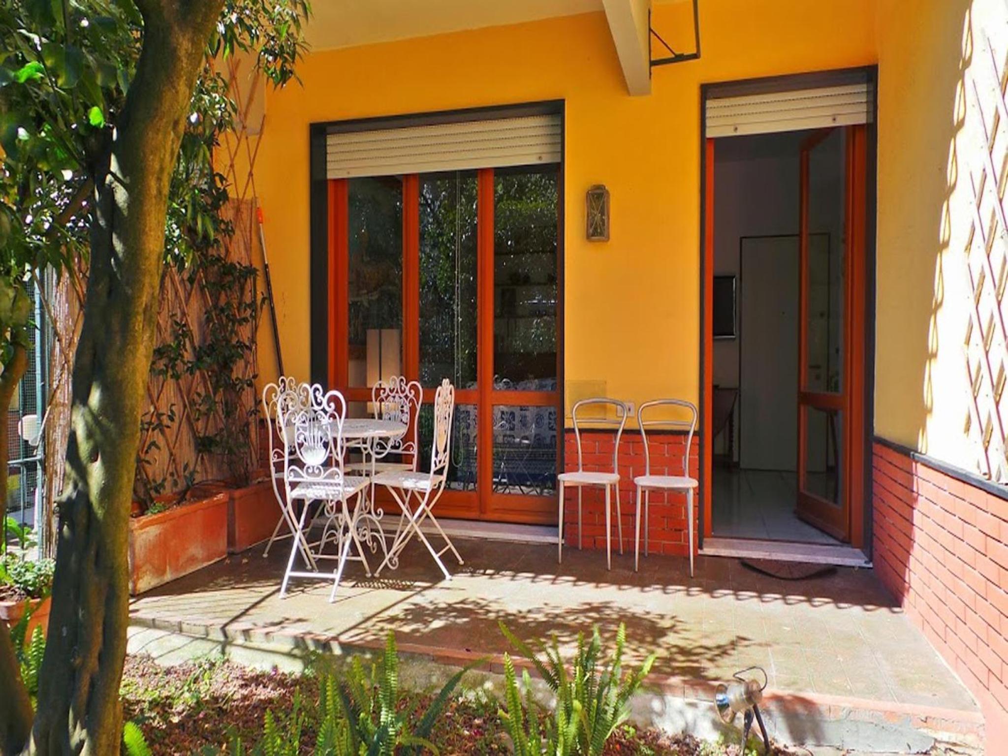 Baisi Flexyrent en Rapallo — balance & terrace