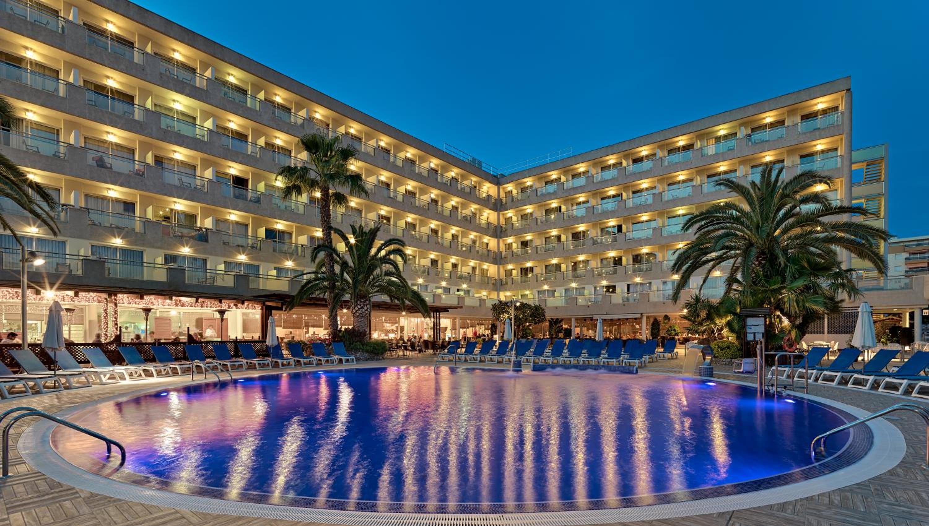 Hotel H10 Vintage Salou - Adults Only - Image 1