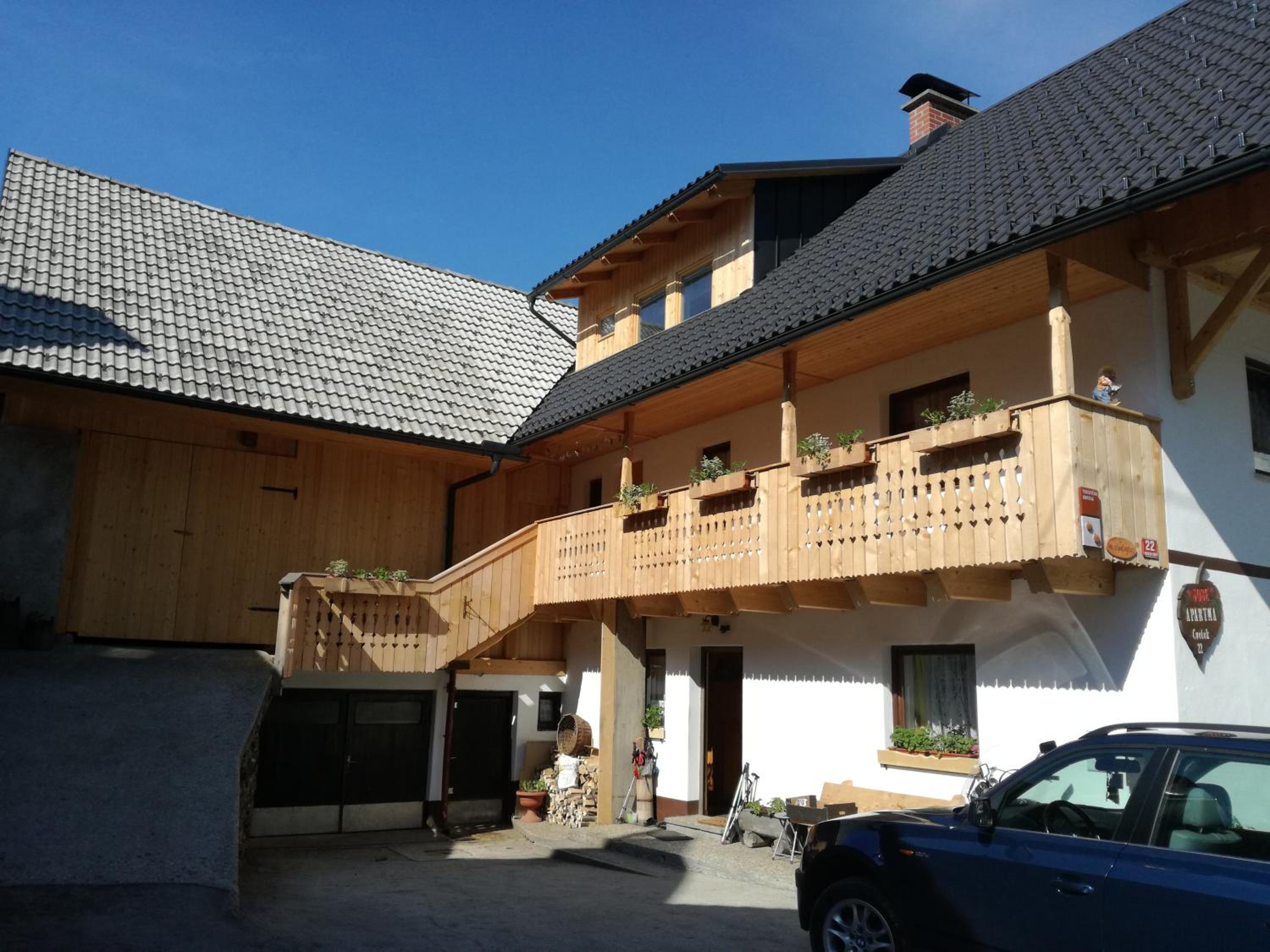 Photo 8