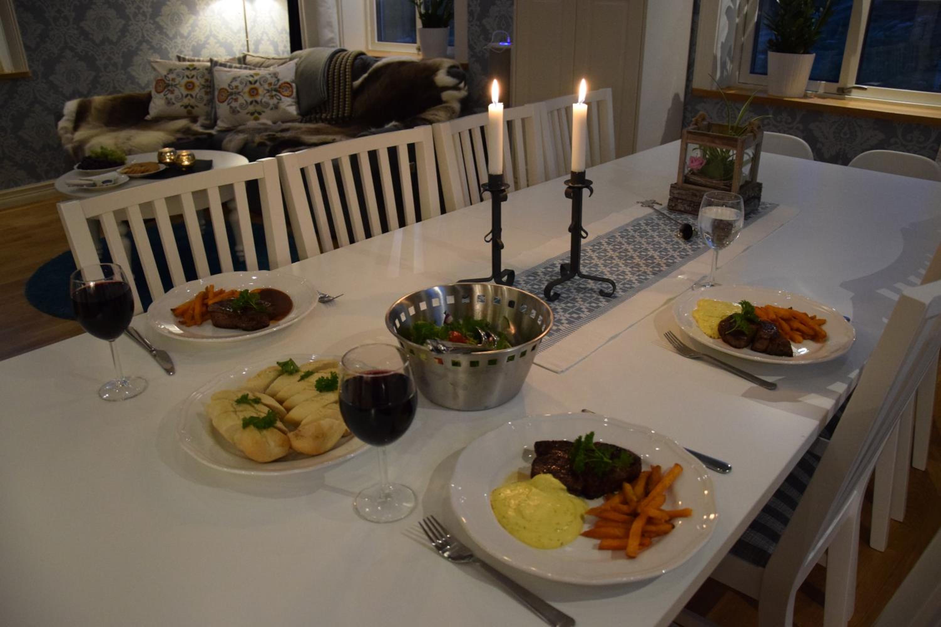 dining