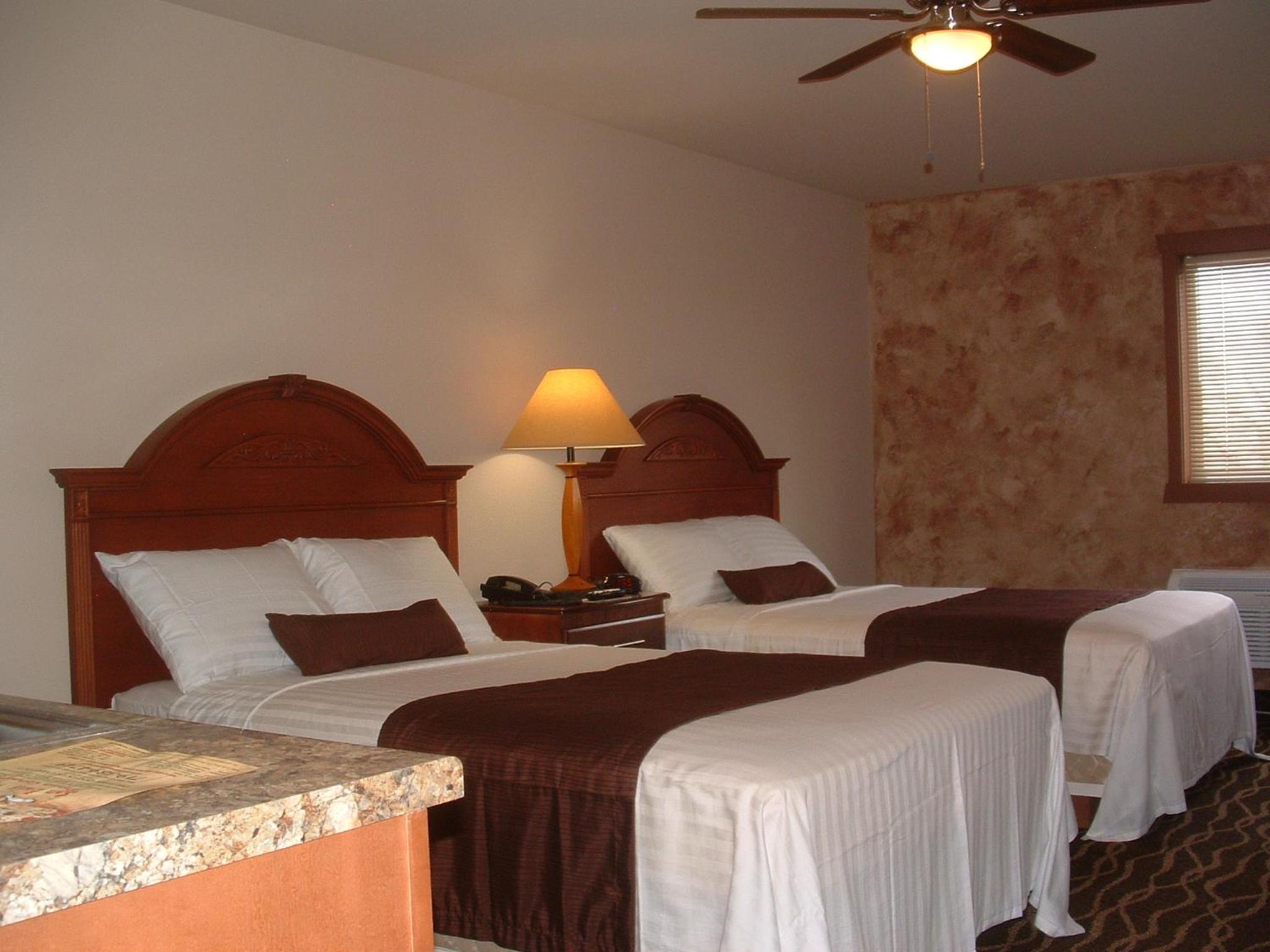 Alamosa Vacations - The Sunset Inn - Property Image 5