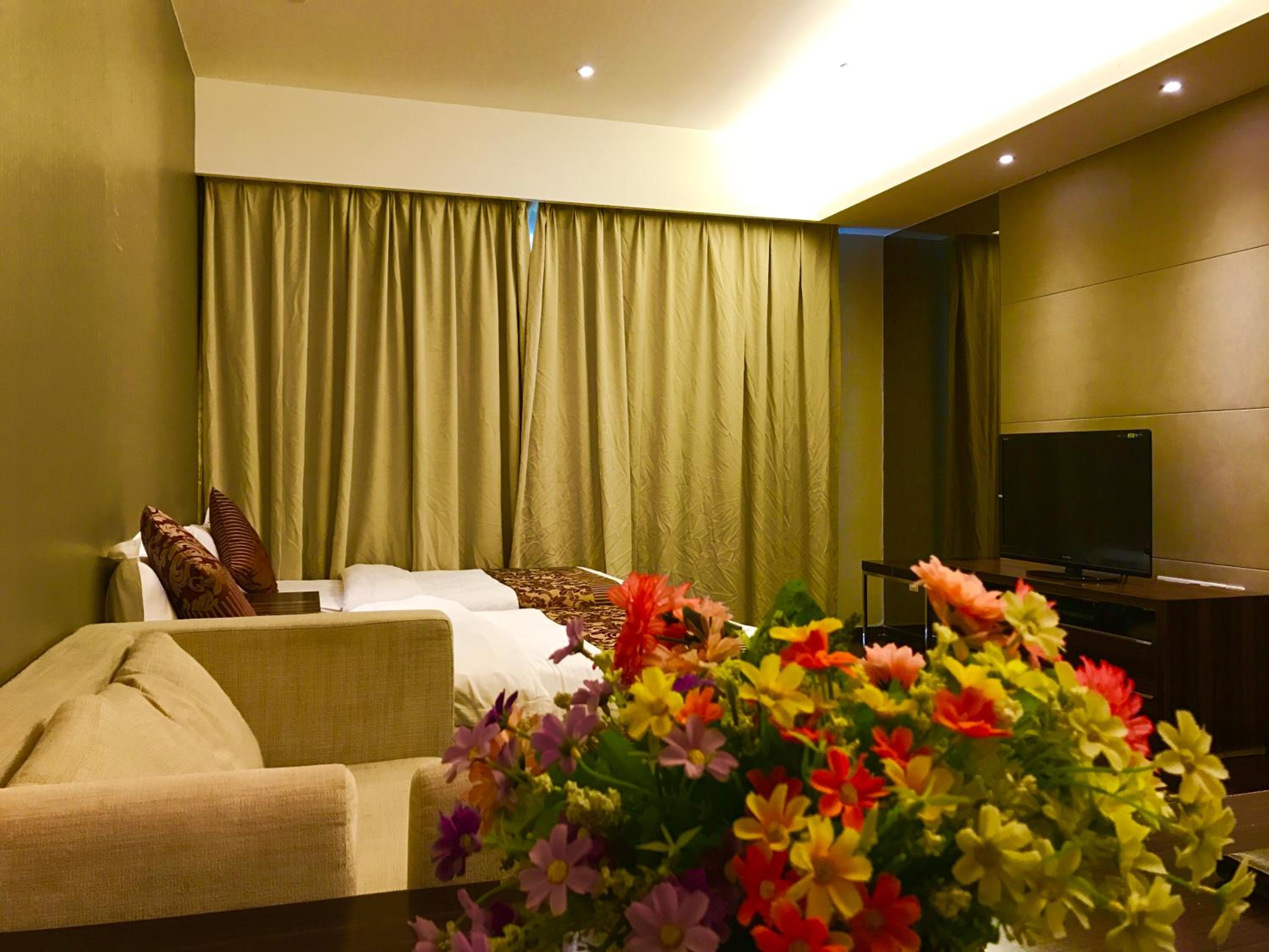Checkinn International Apartment (GuangZhou PaZhou Poly World Trade Branch)
