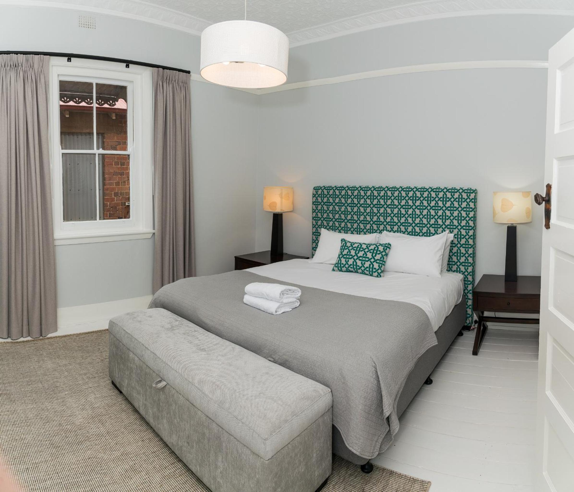 Kirsten Accommodation Parkes