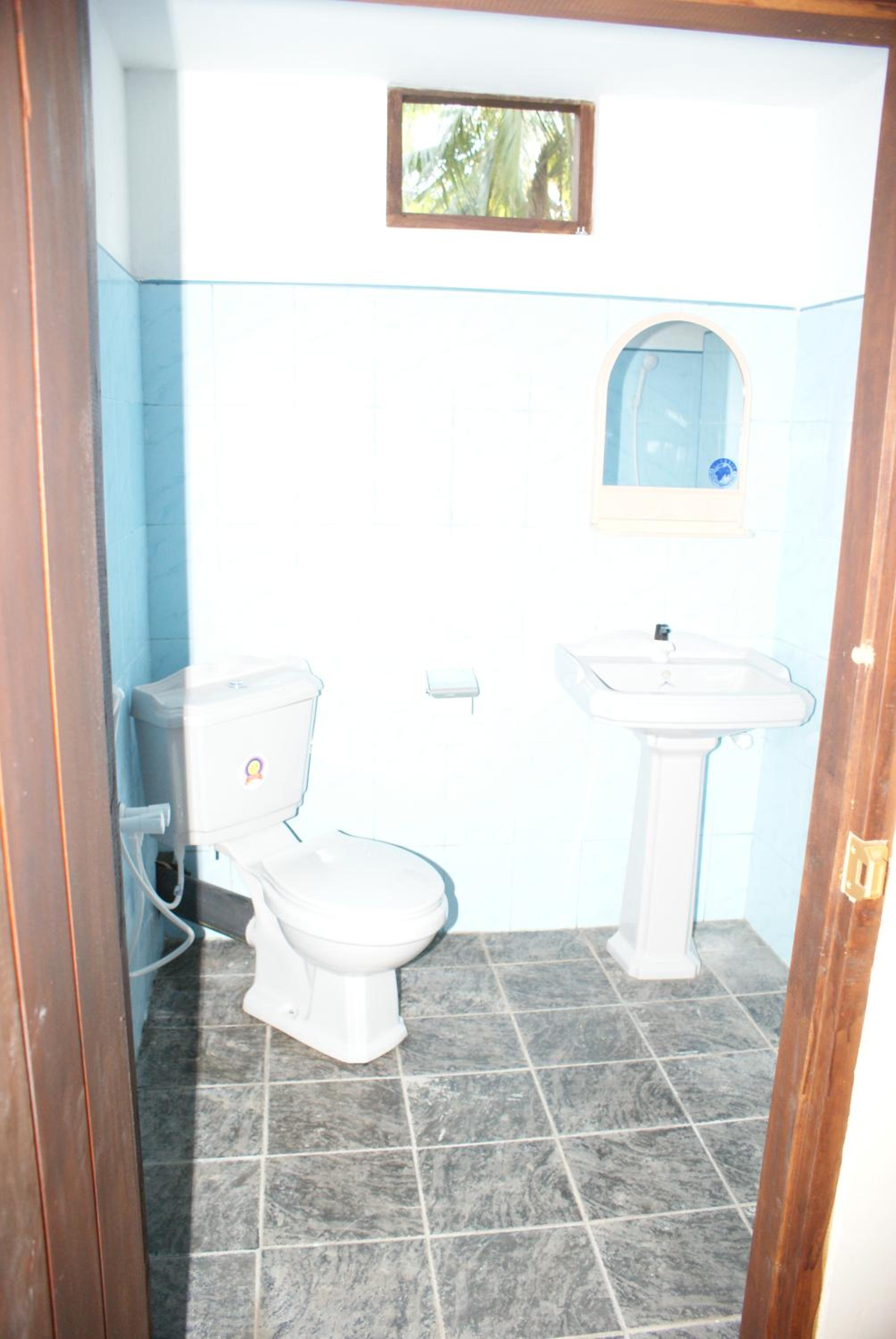 Photo 33