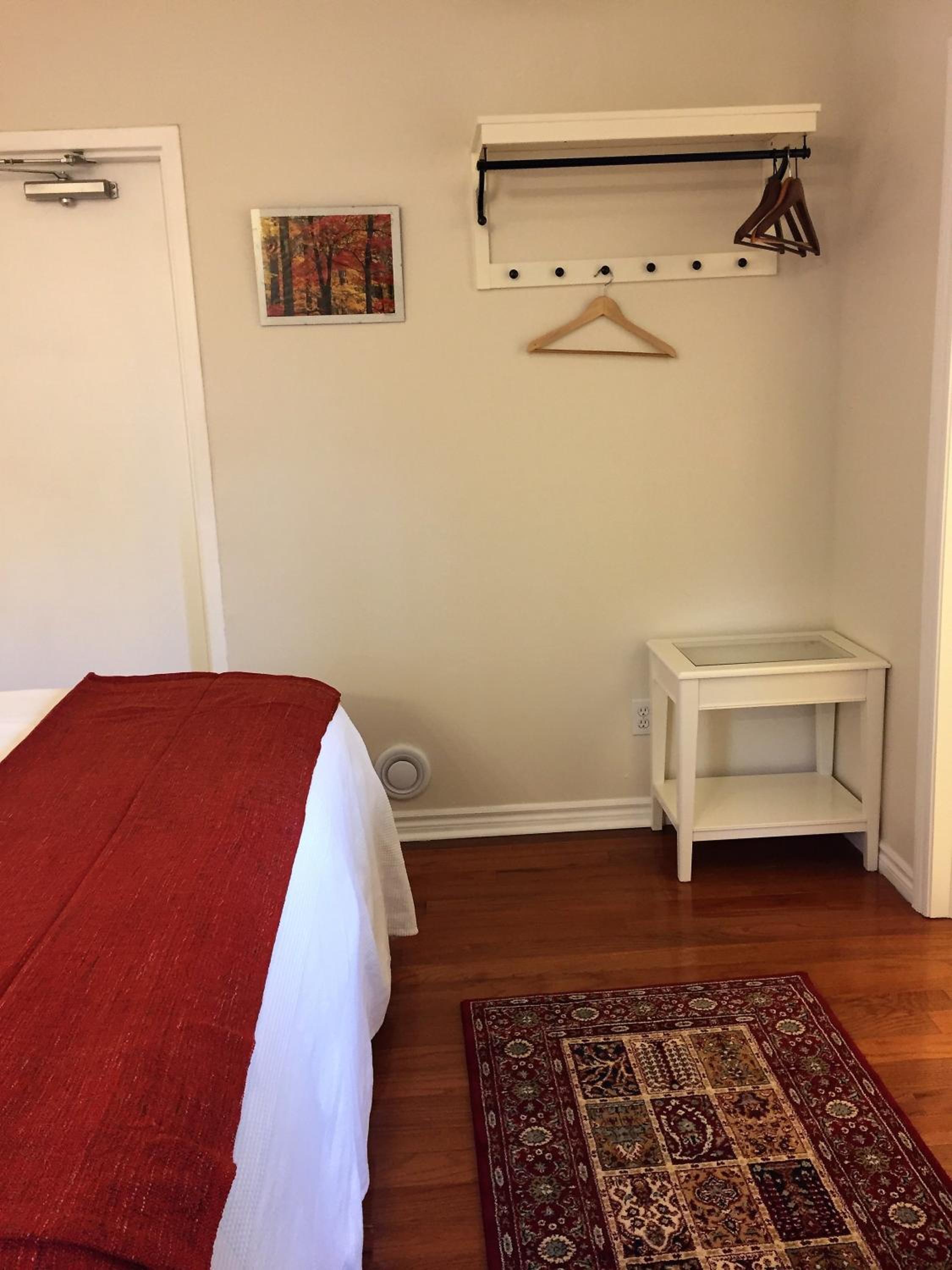 Ellis House Bed & Breakfast