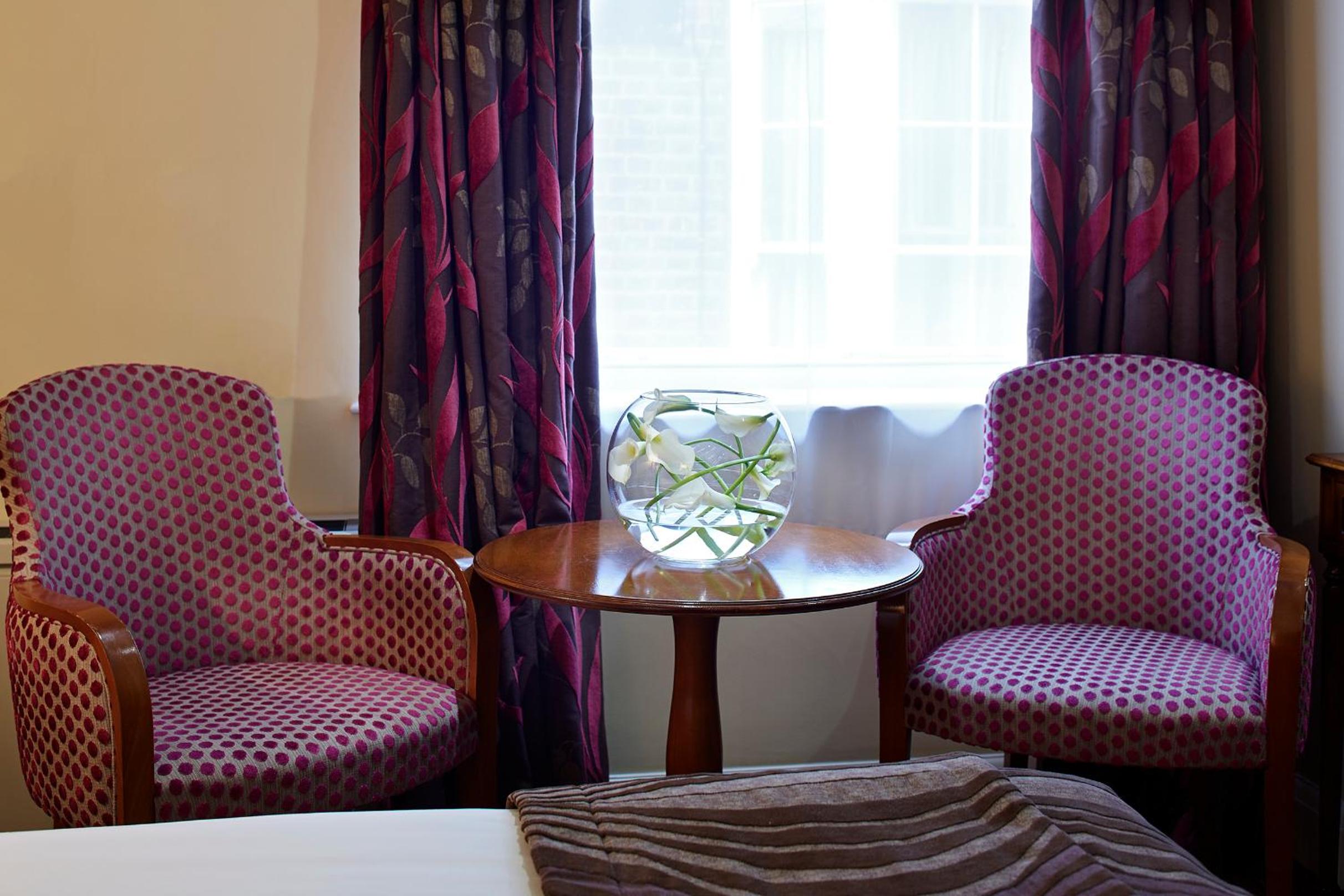 Windsor Vacations - Sir Christopher Wren Hotel - Property Image 4
