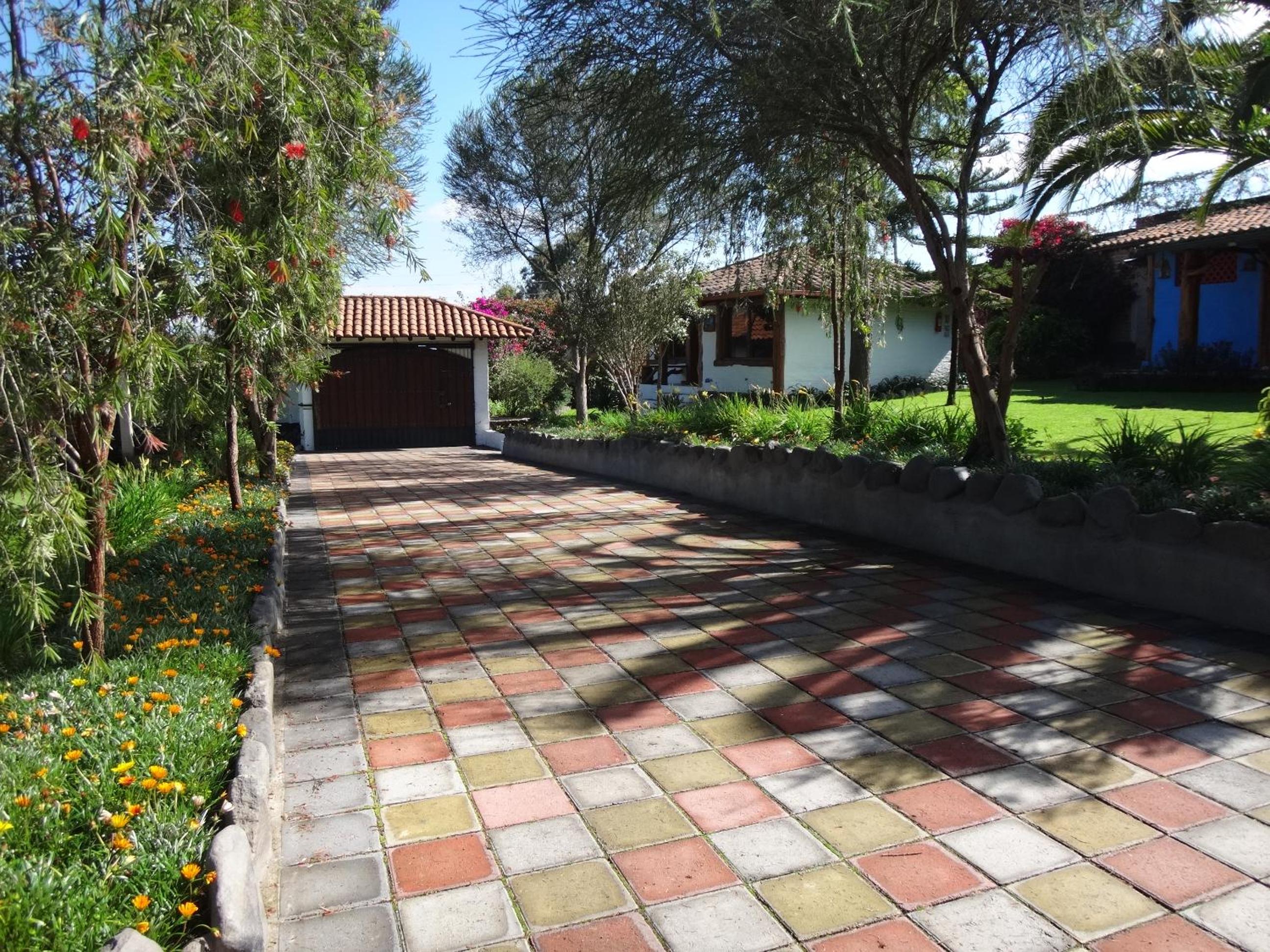 Zaysant Ecolodge