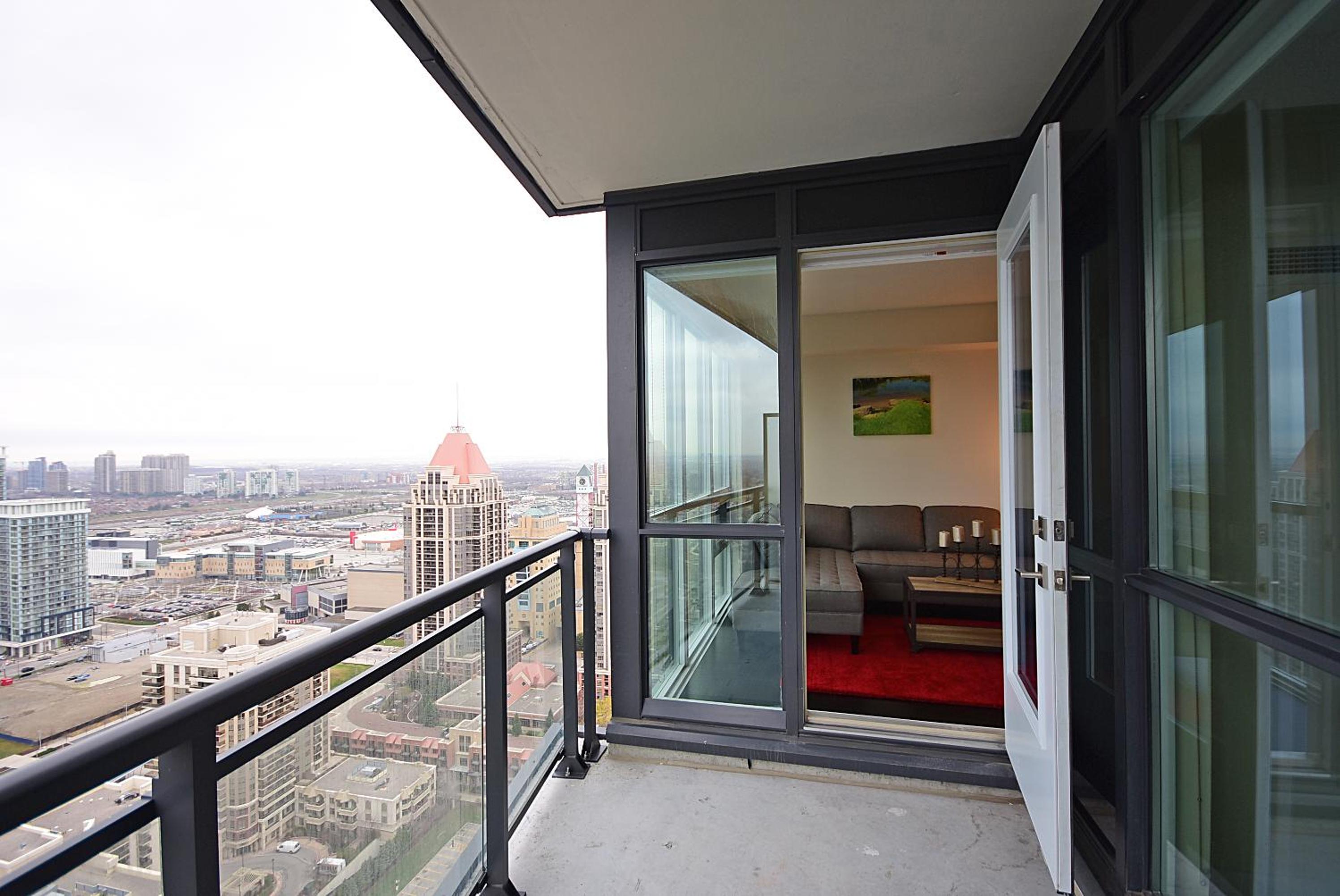 Royal Stays Furnished Apartments - Square One