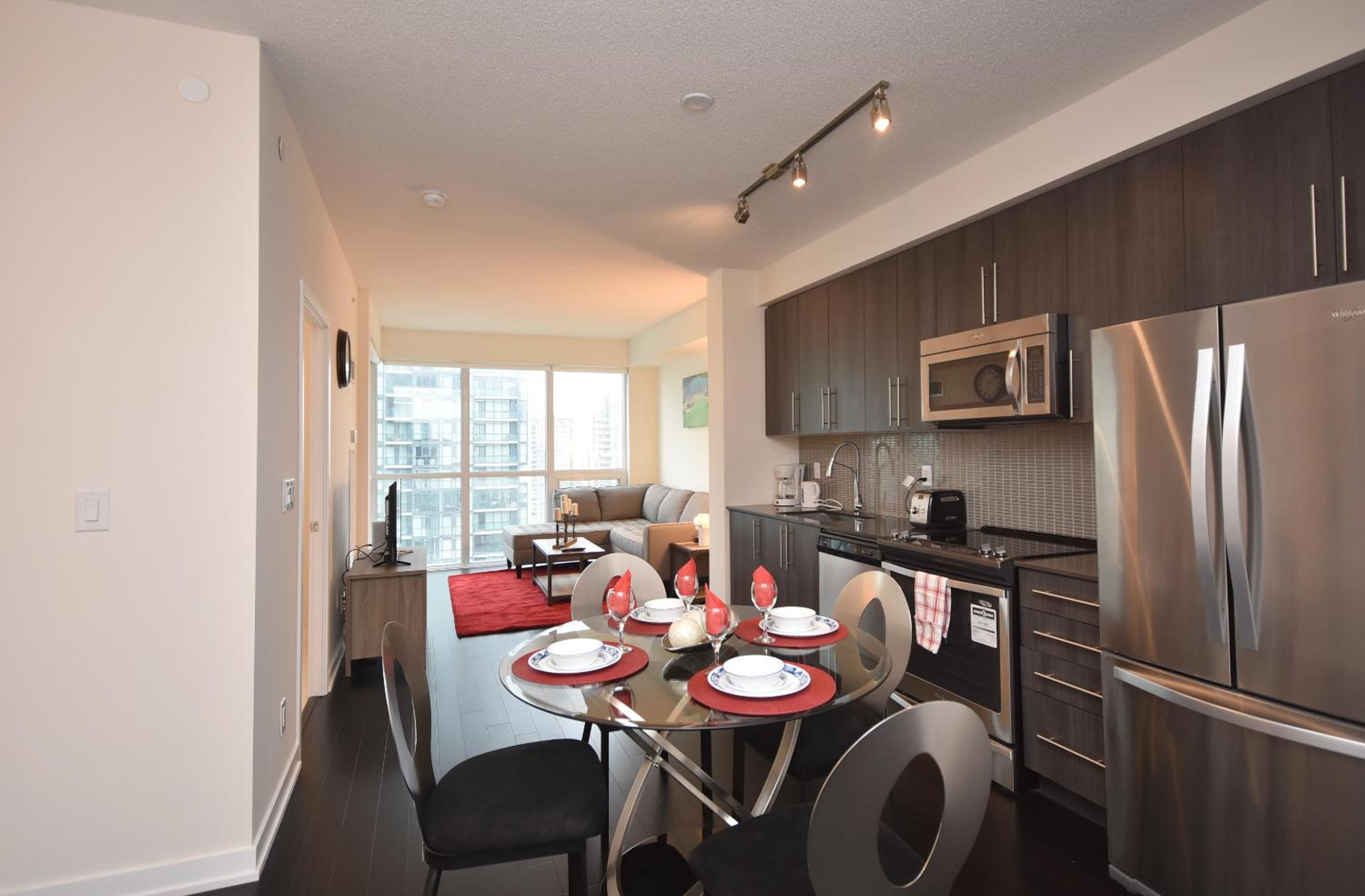 Royal Stays Furnished Apartments - Square One