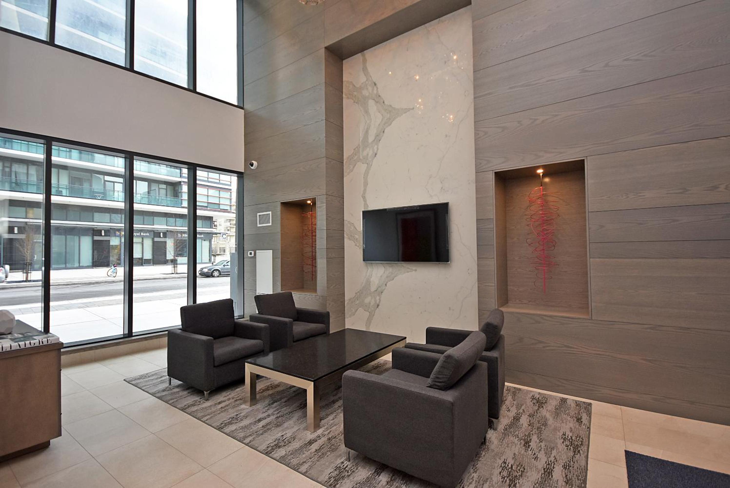 Royal Stays Furnished Apartments - Square One