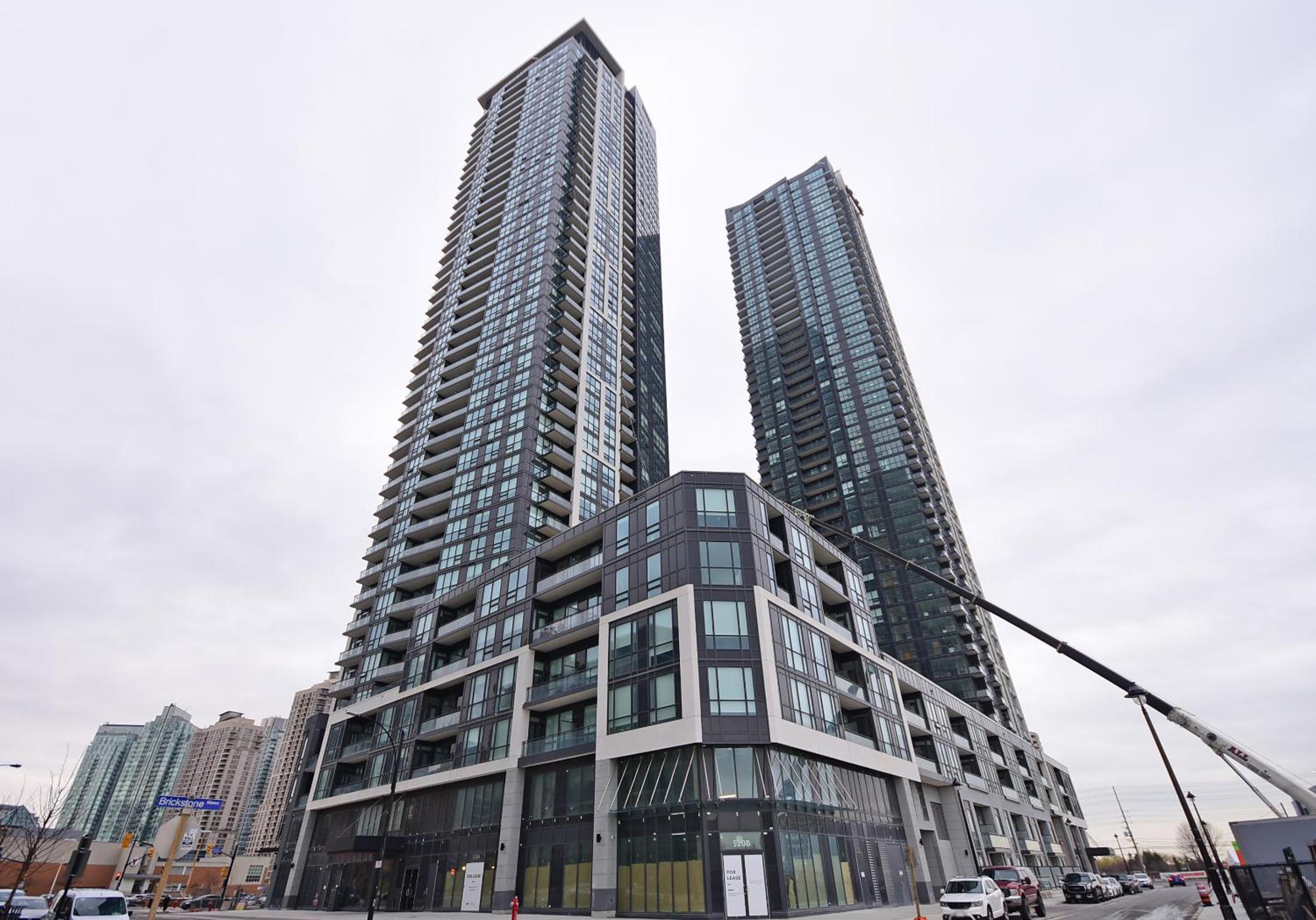 Royal Stays Furnished Apartments - Square One