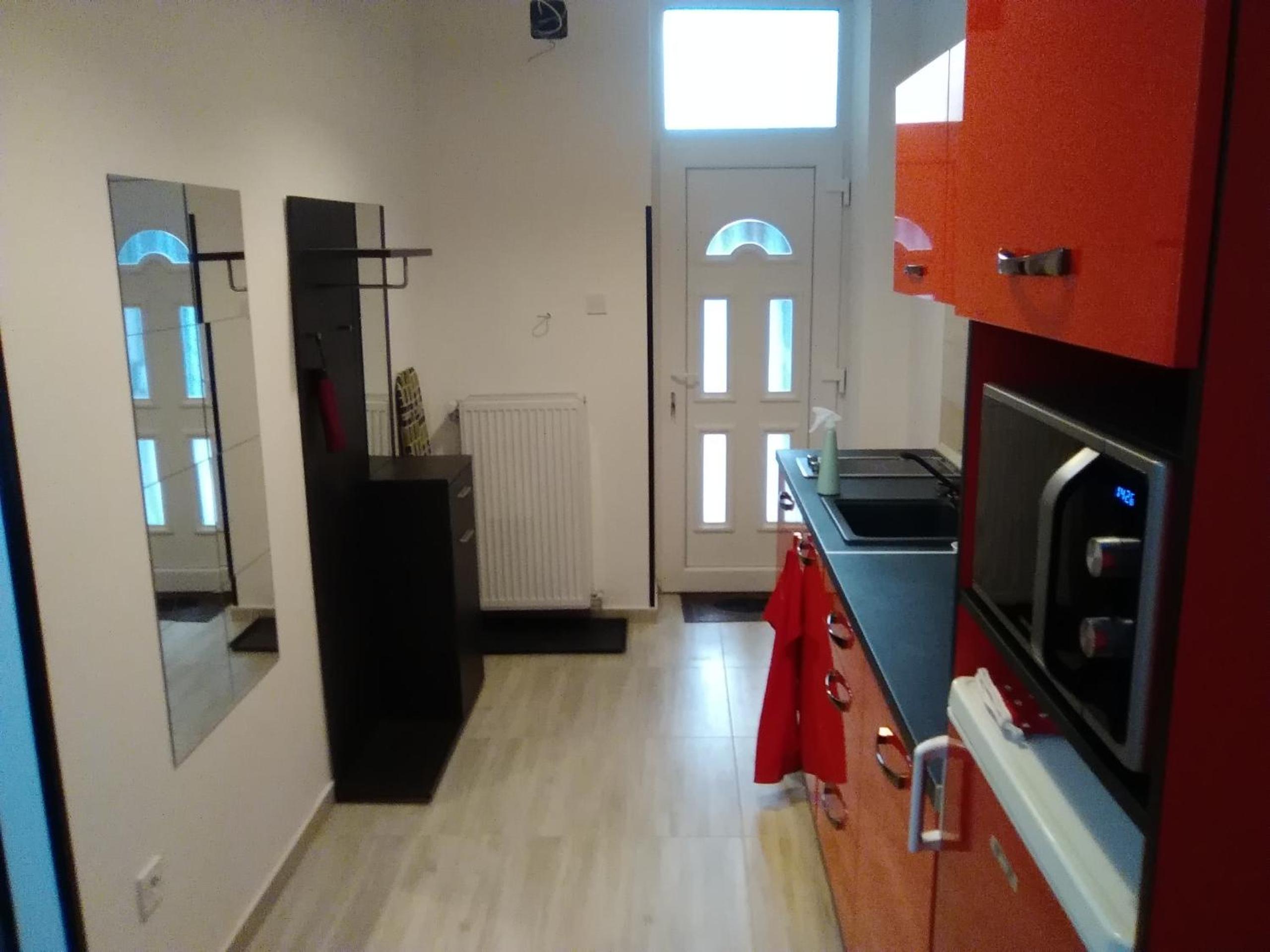 Photo 43
