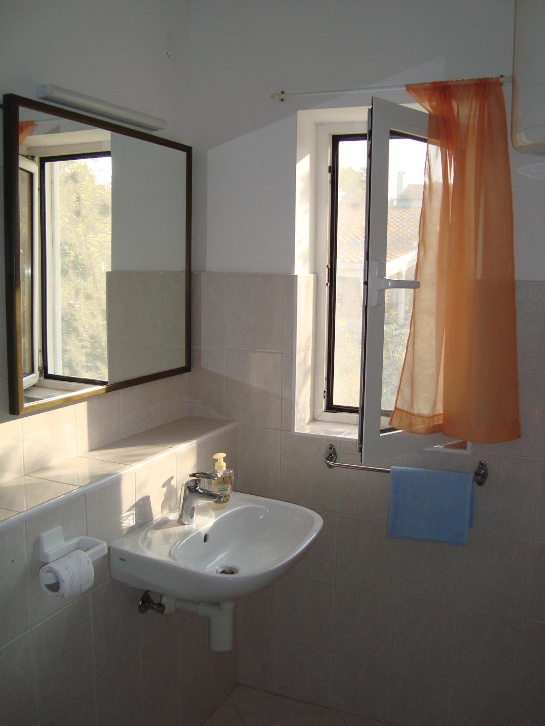 Apartments Lovor
