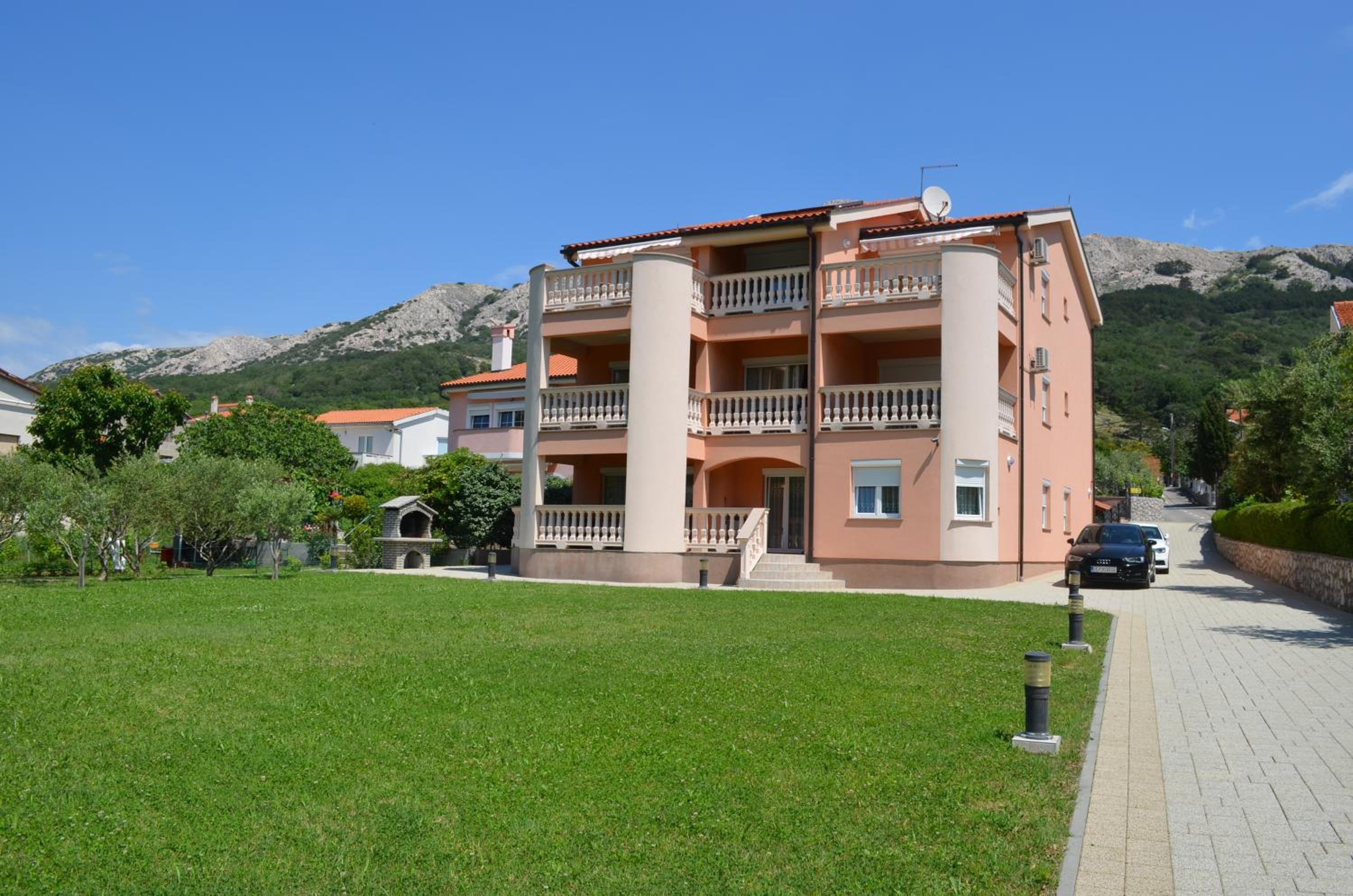 Hotel Apartments Palić - Image 1