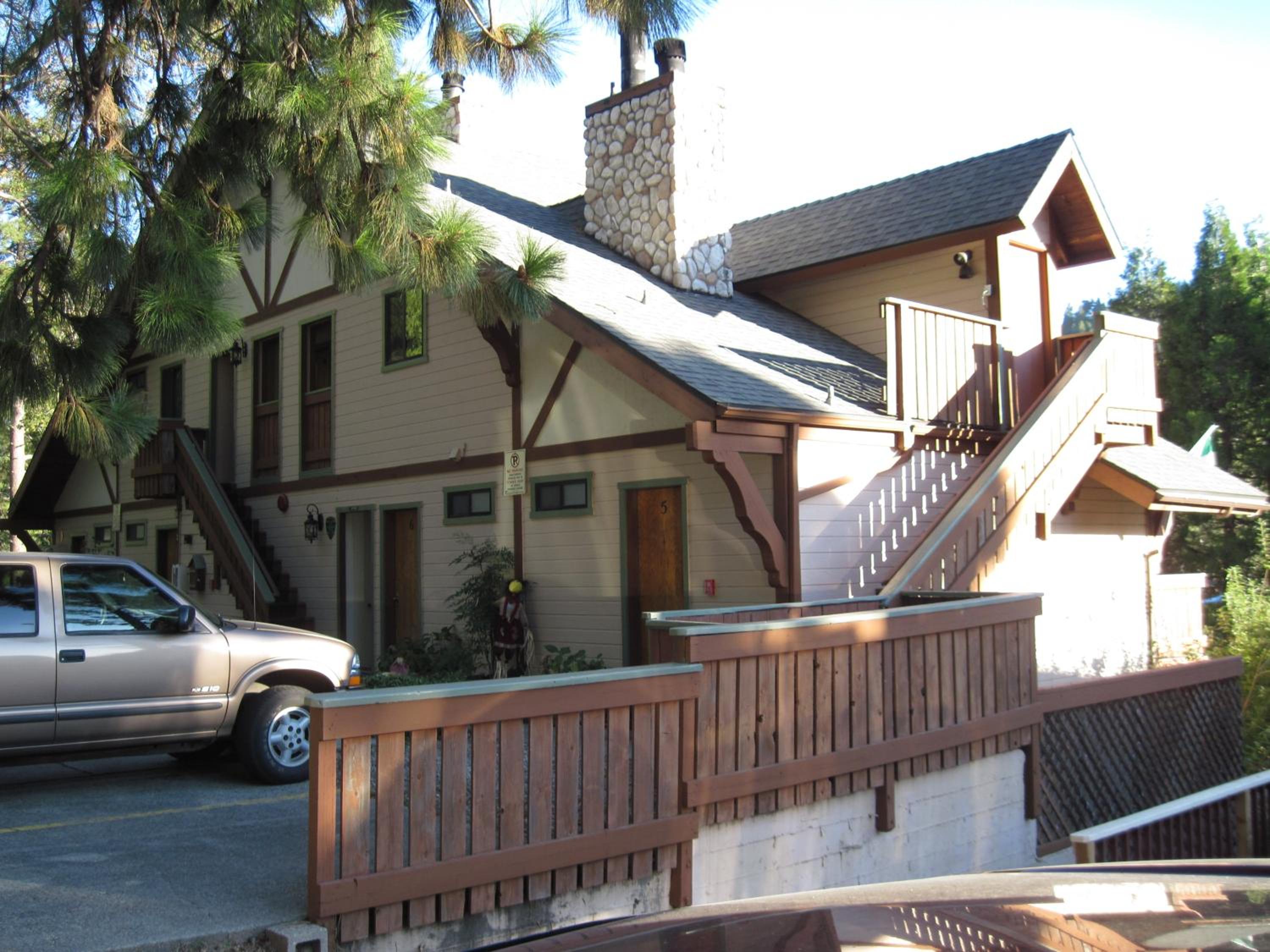 The North Shore Inn