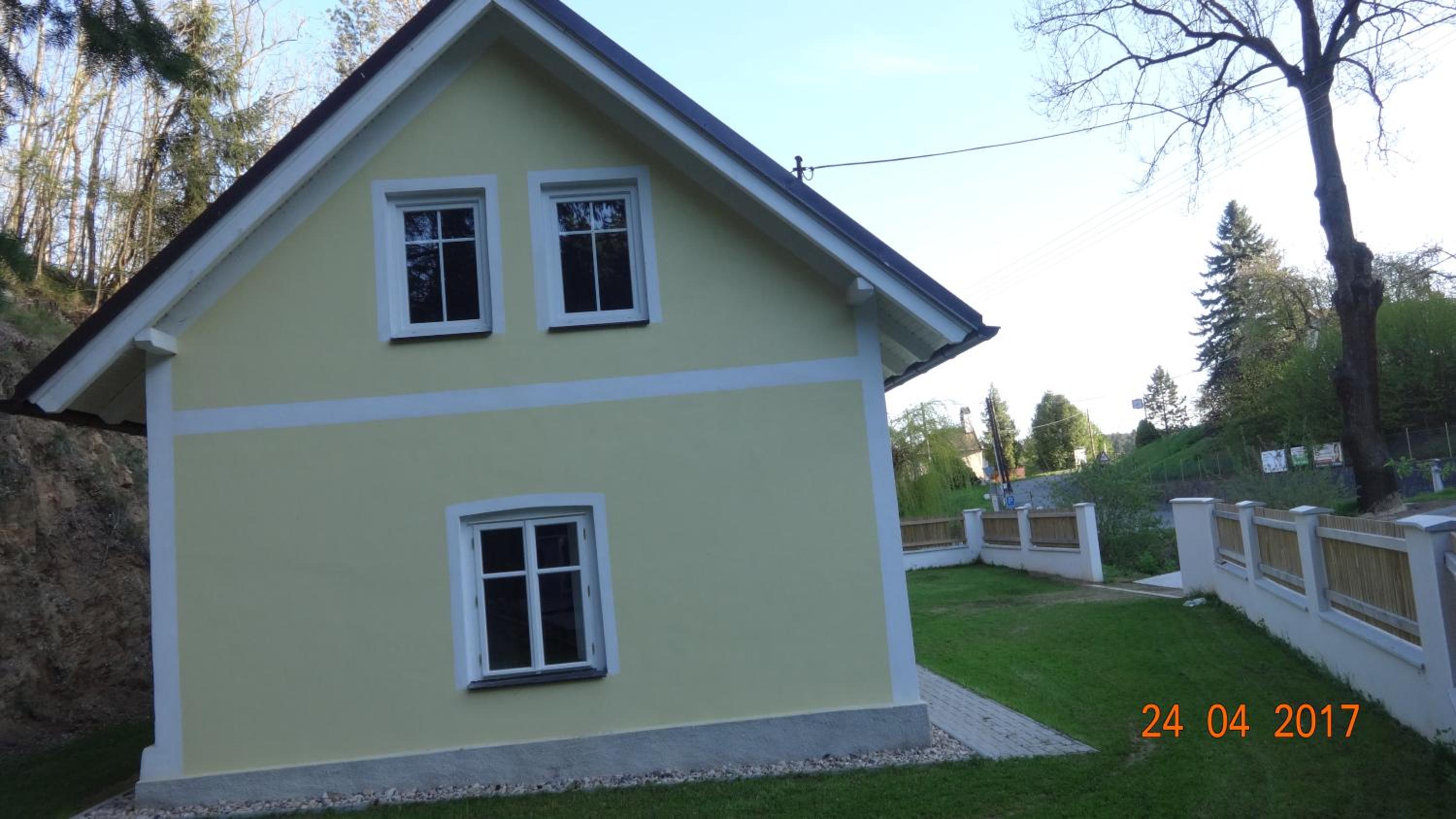 Chaloupka za potůčkem