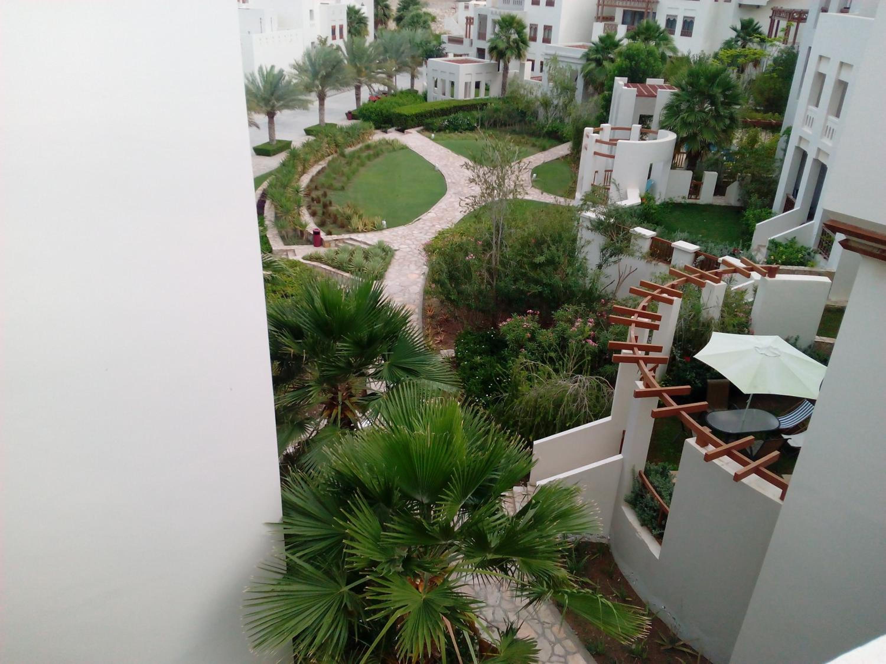 Apartment in Jebel Sifah view 2