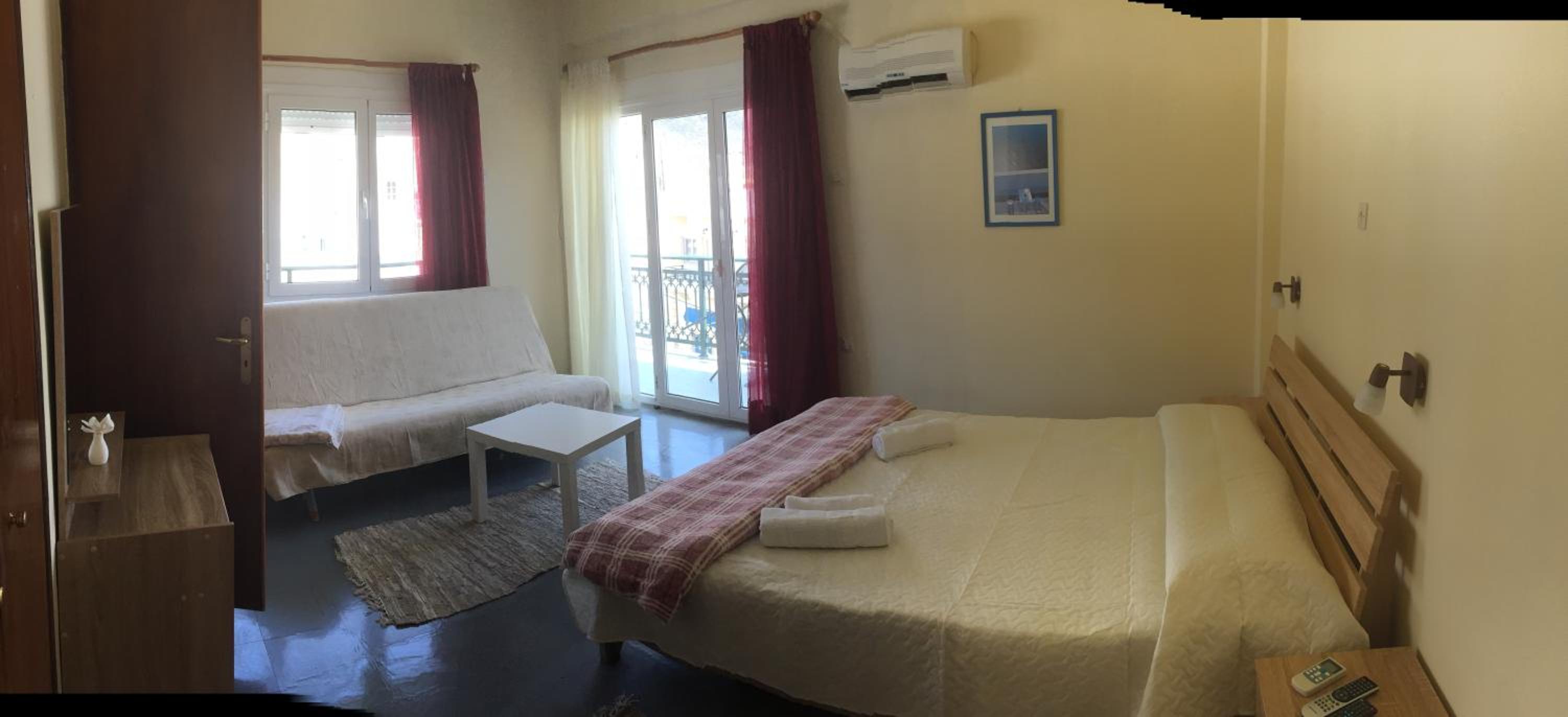 Platanos Rooms