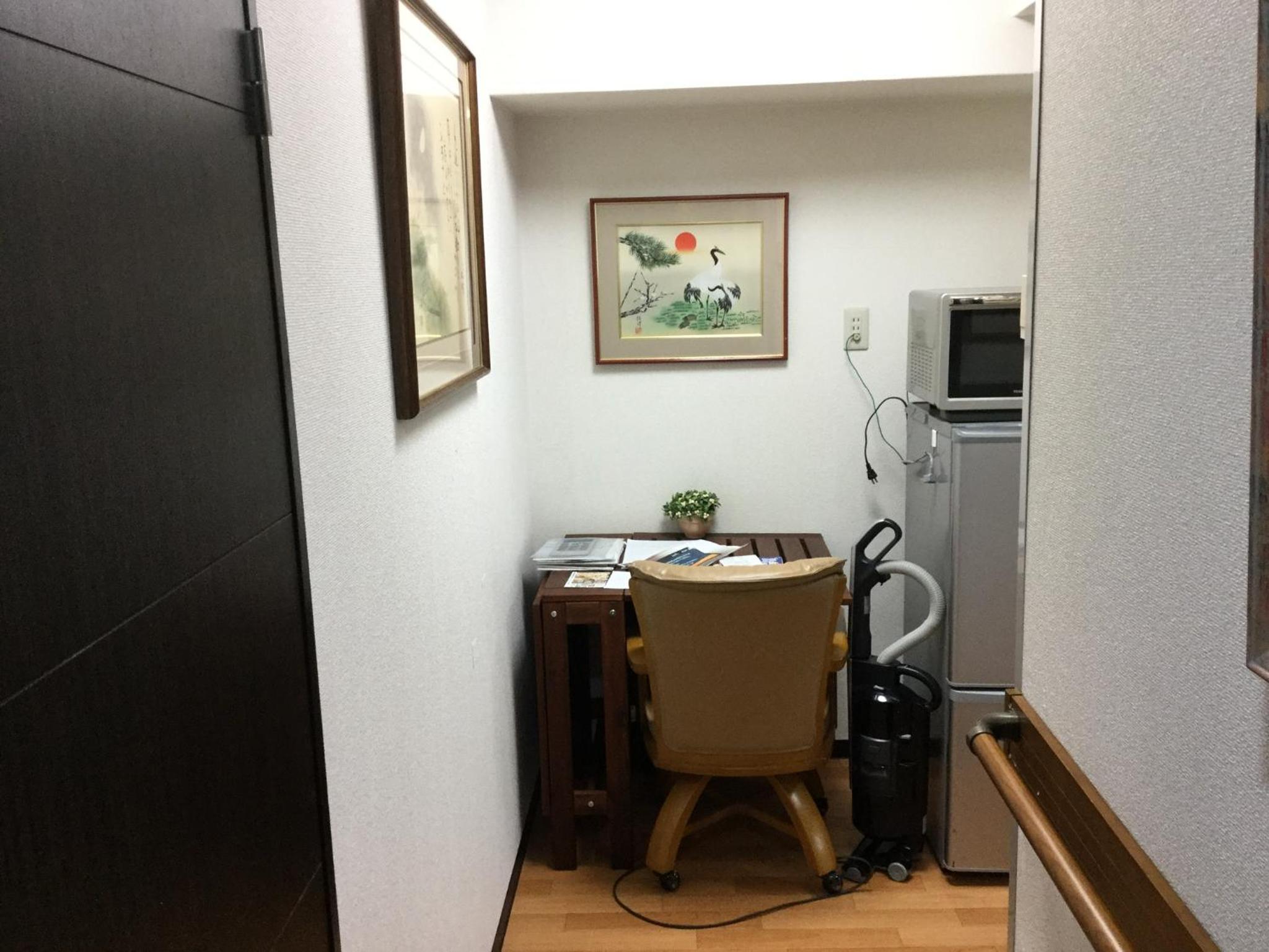 Gallery Compass- Art Stay with Breakfast Free Parking