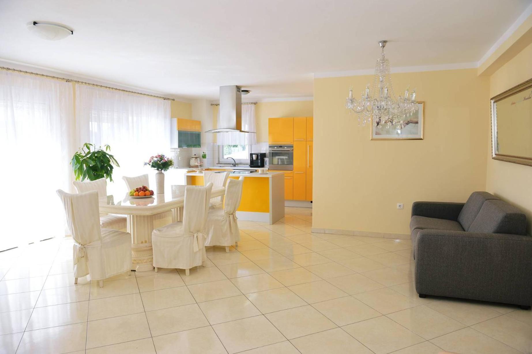 Apartments Mrkonja