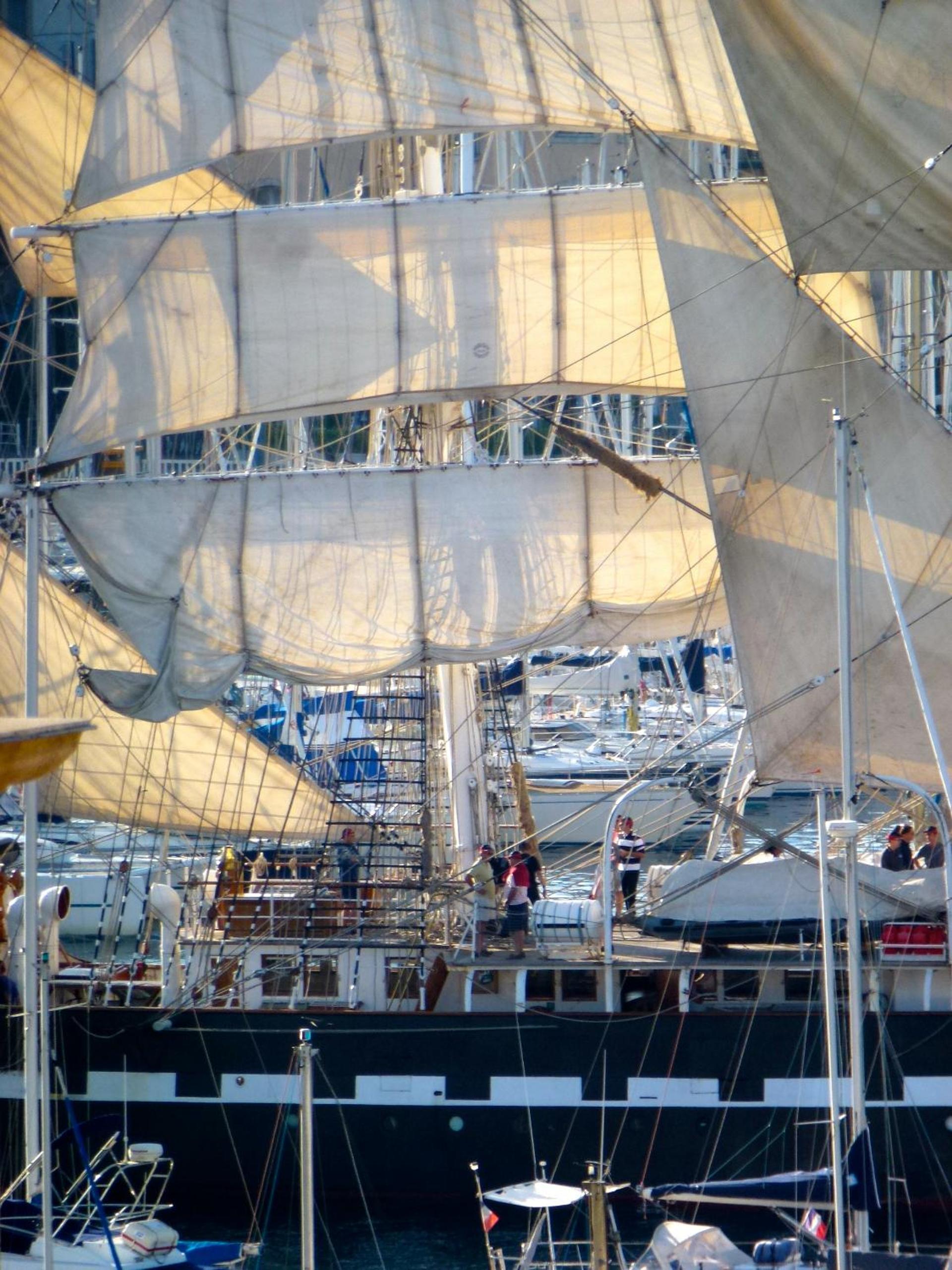 App-Arte Marseille Vieux-Port