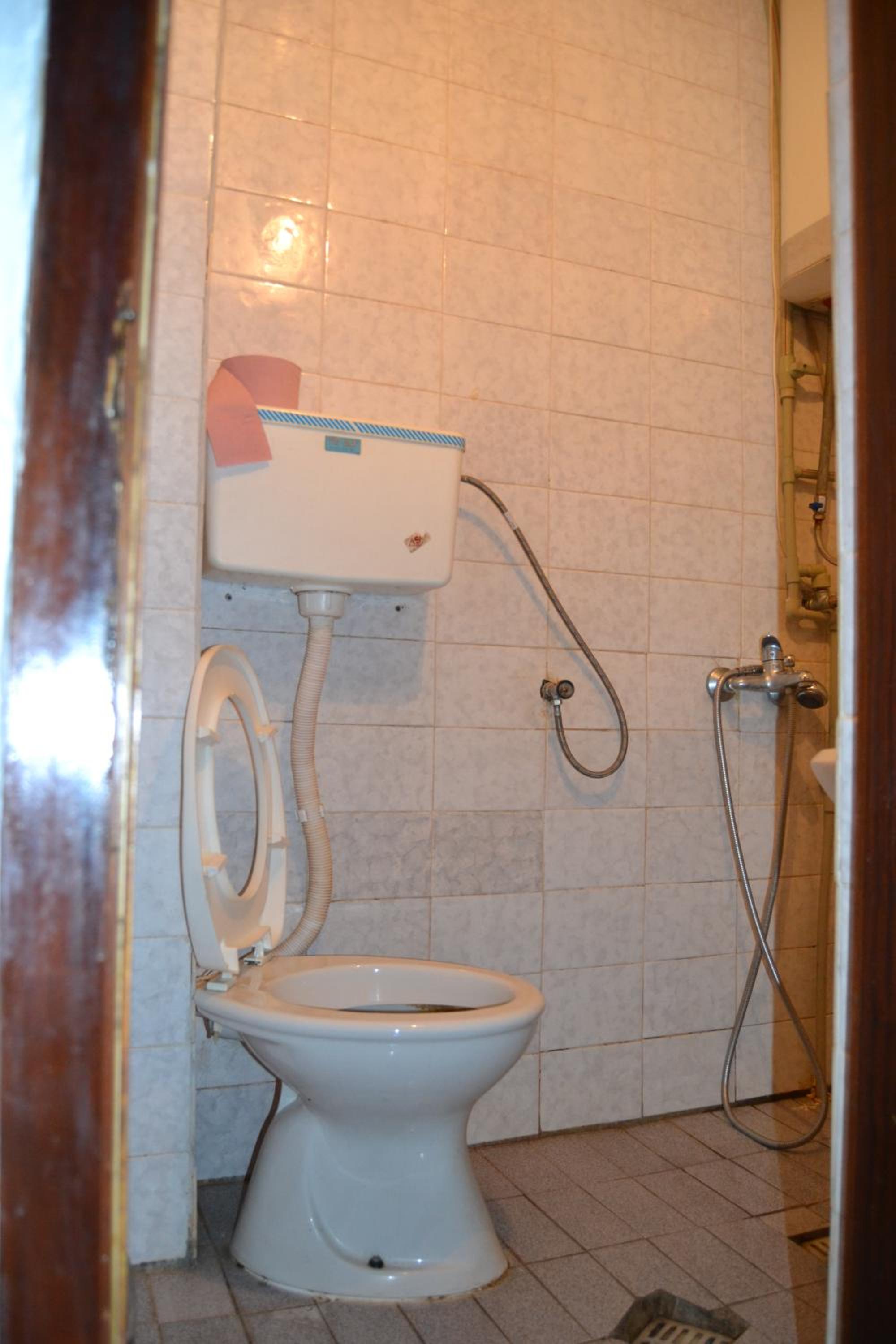 Photo 33