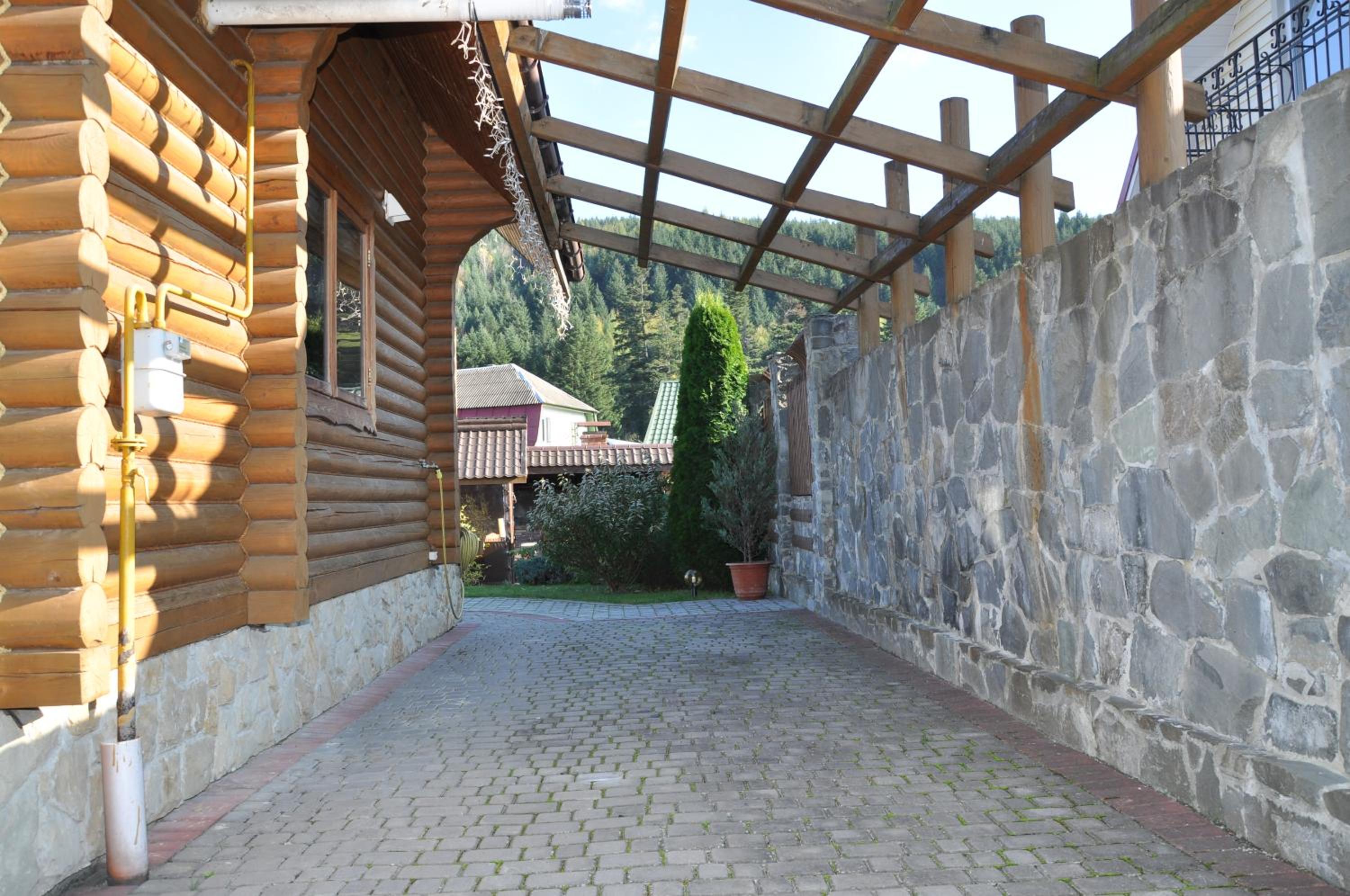 Cottage Smerekovyi view 5
