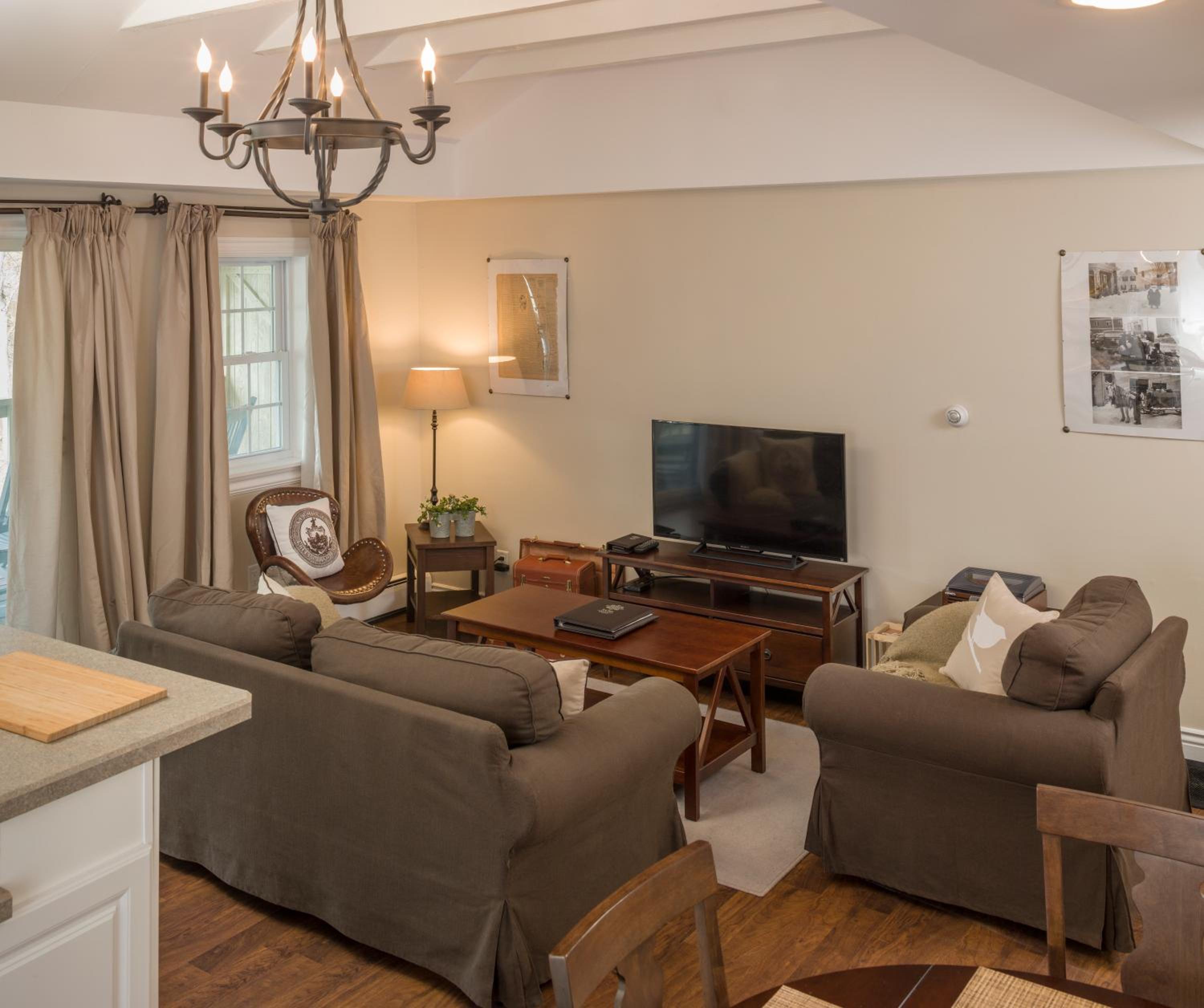 506 On the River Inn Woodstock - Property Image 8