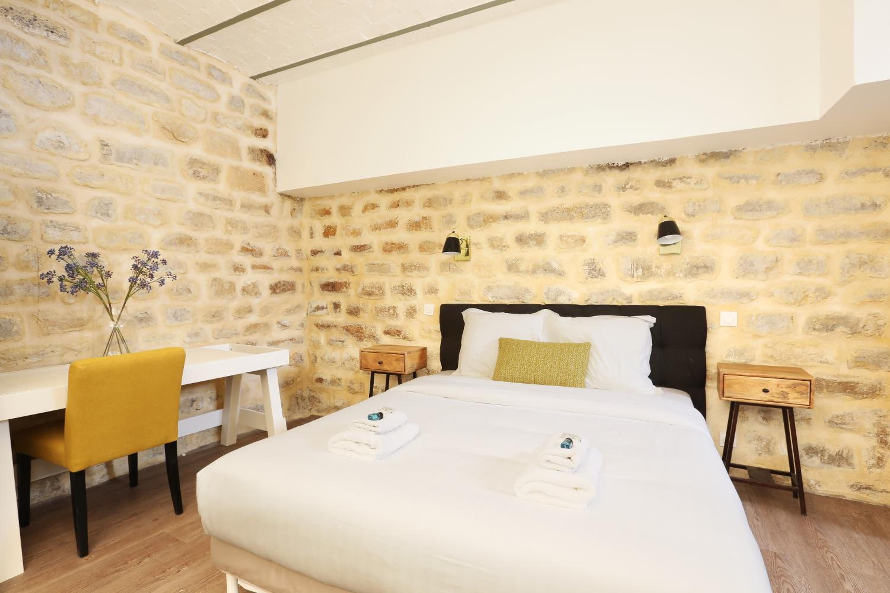 Rent a Room - Residence Meslay