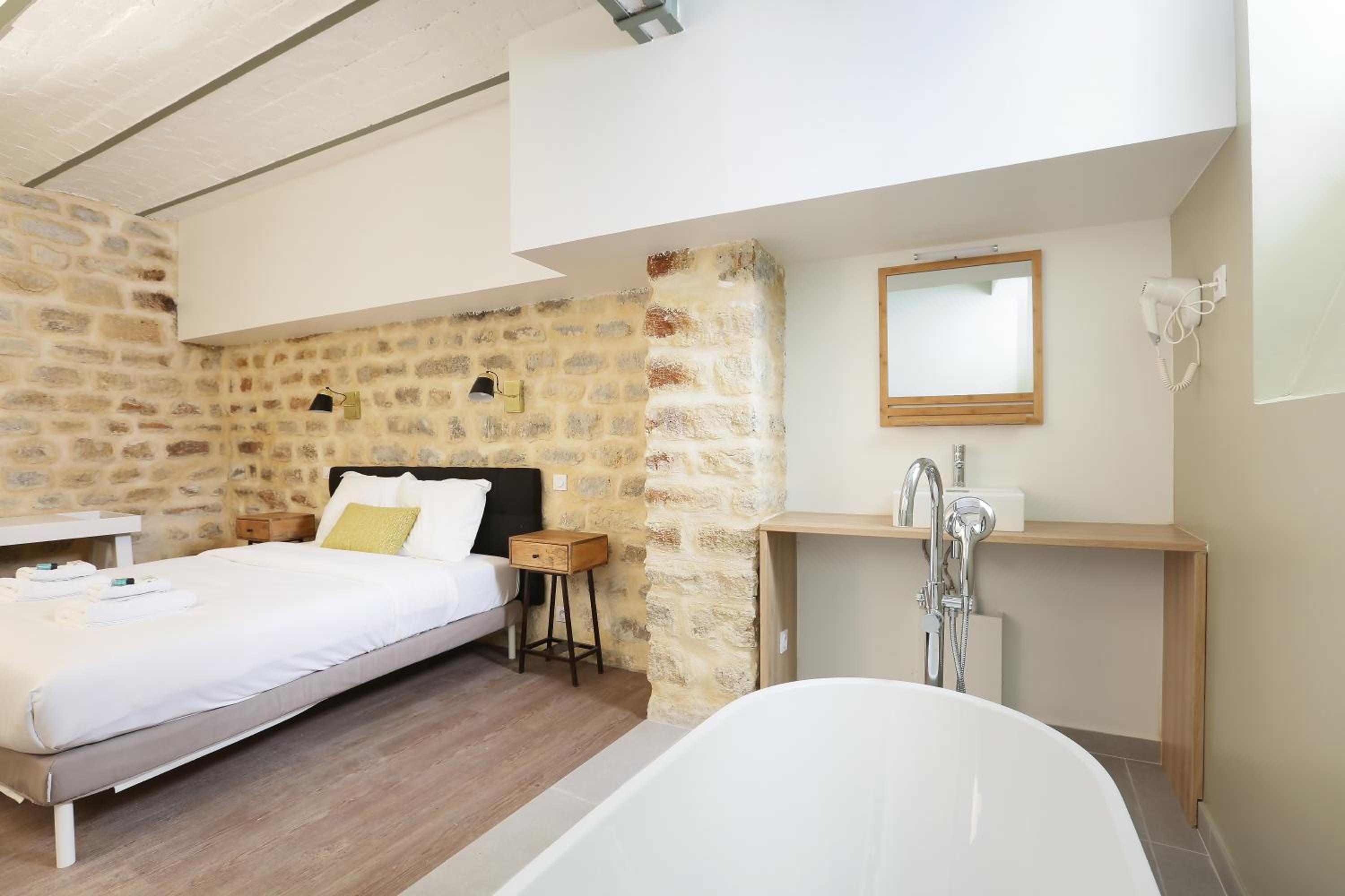 Rent a Room - Residence Meslay