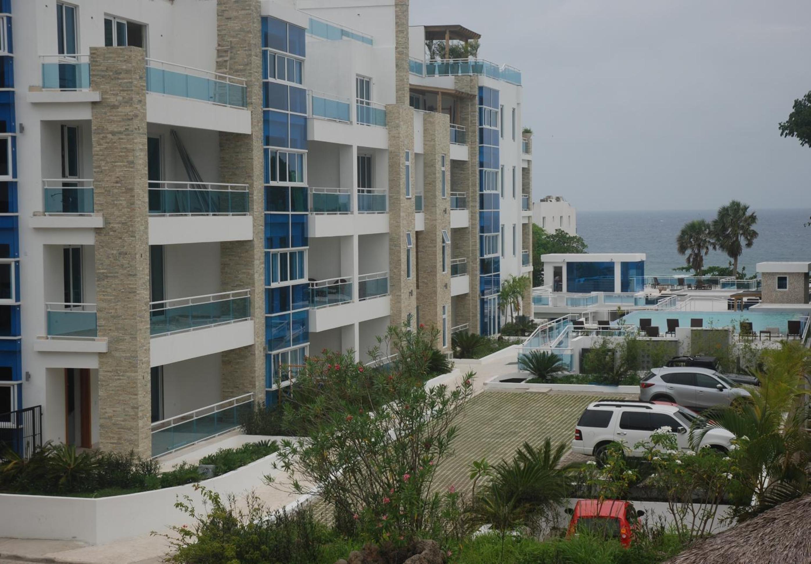E&J Beach Condo