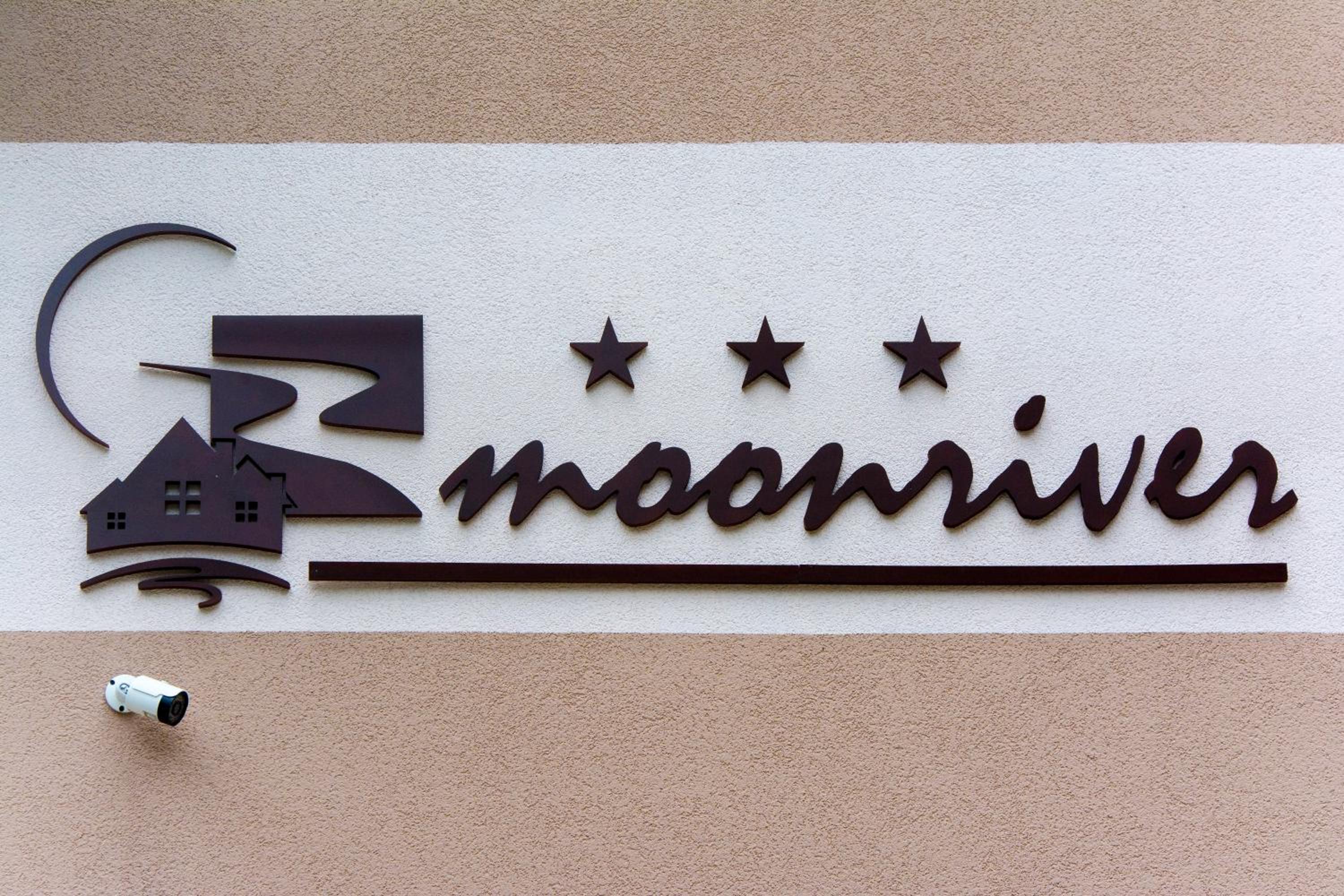 Moonriver Apartment