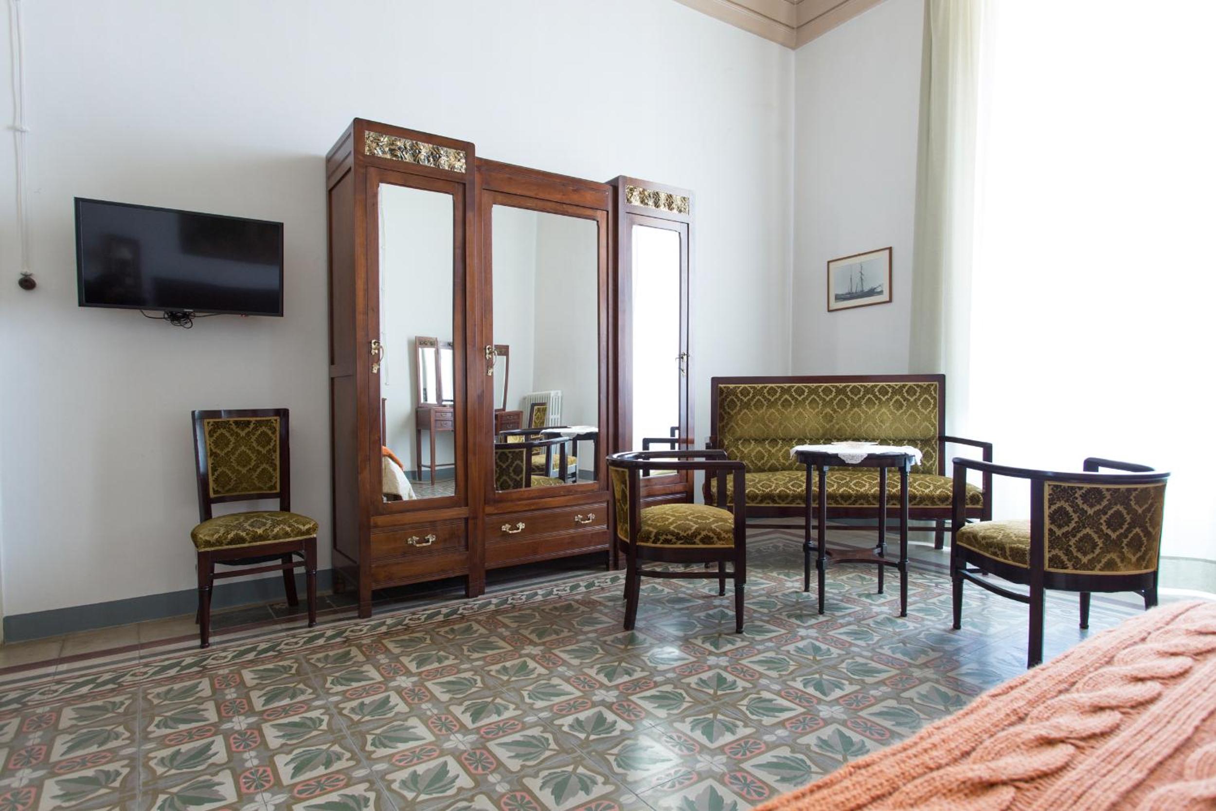 Palazzo Vallebona